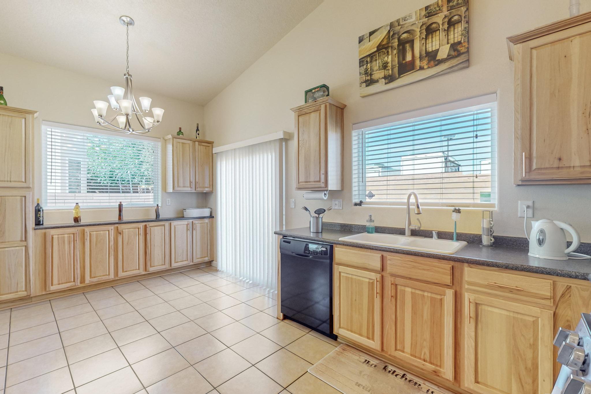 1124 REYNOSA Loop SE