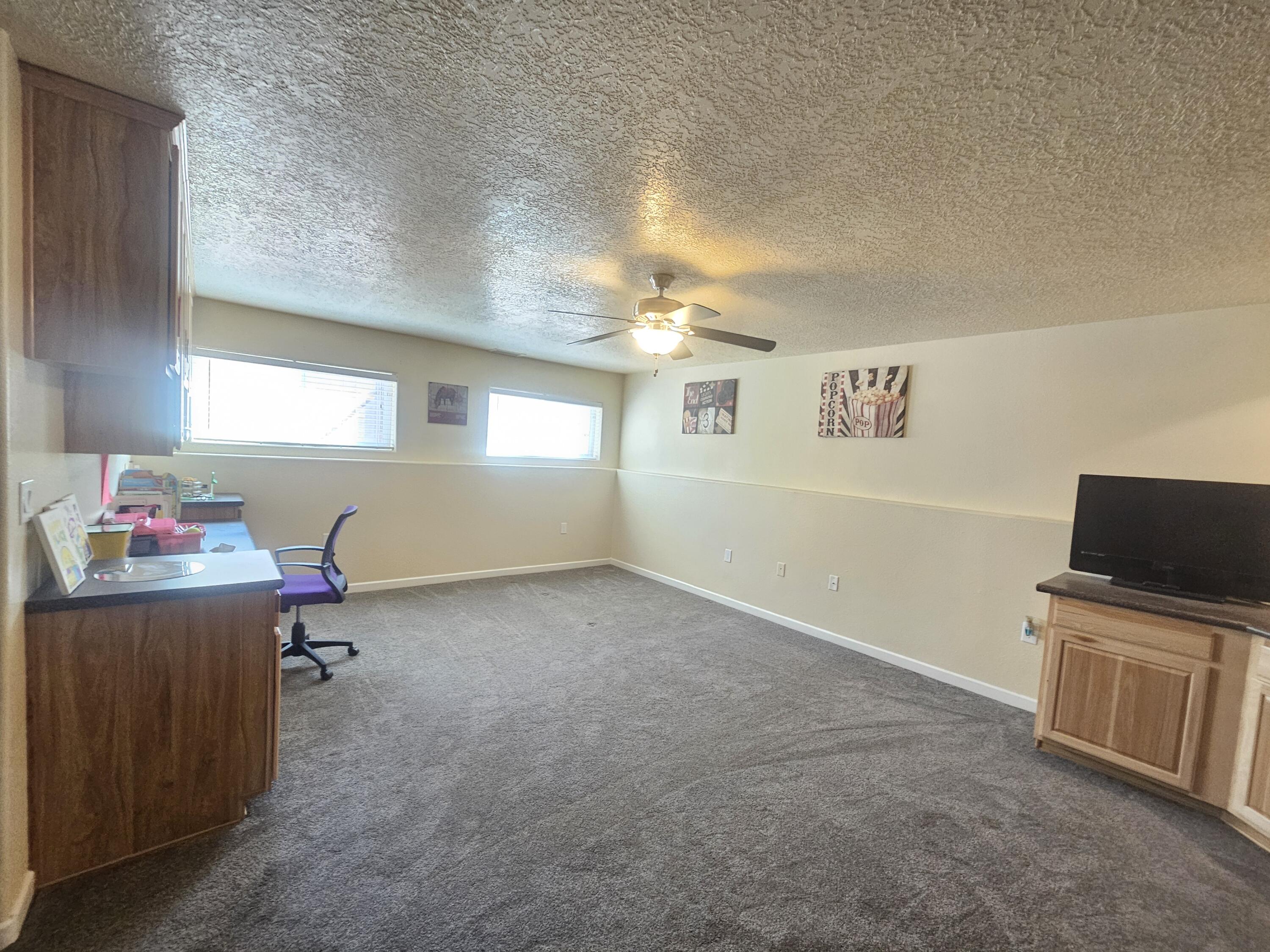 1124 REYNOSA Loop SE