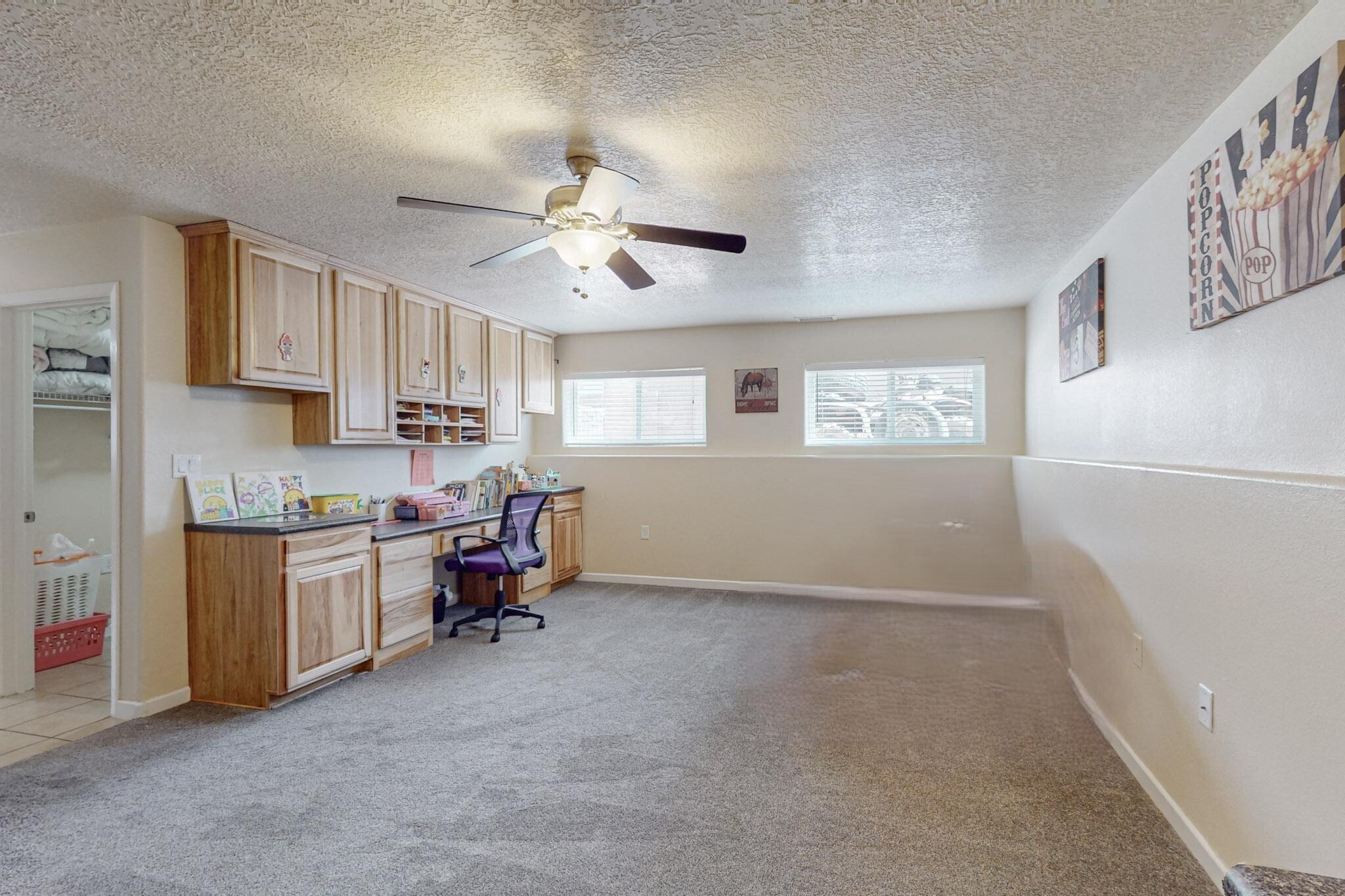 1124 REYNOSA Loop SE