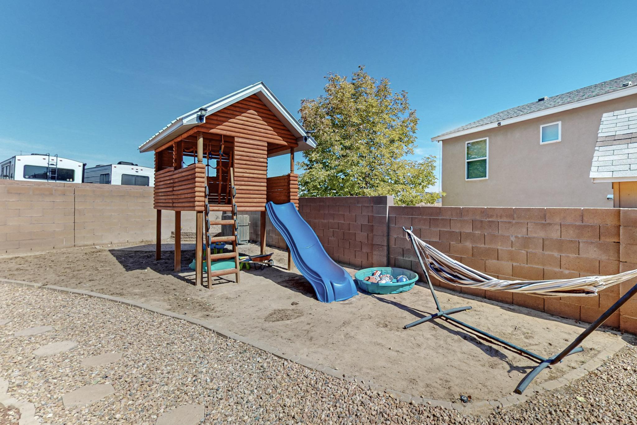 1124 REYNOSA Loop SE