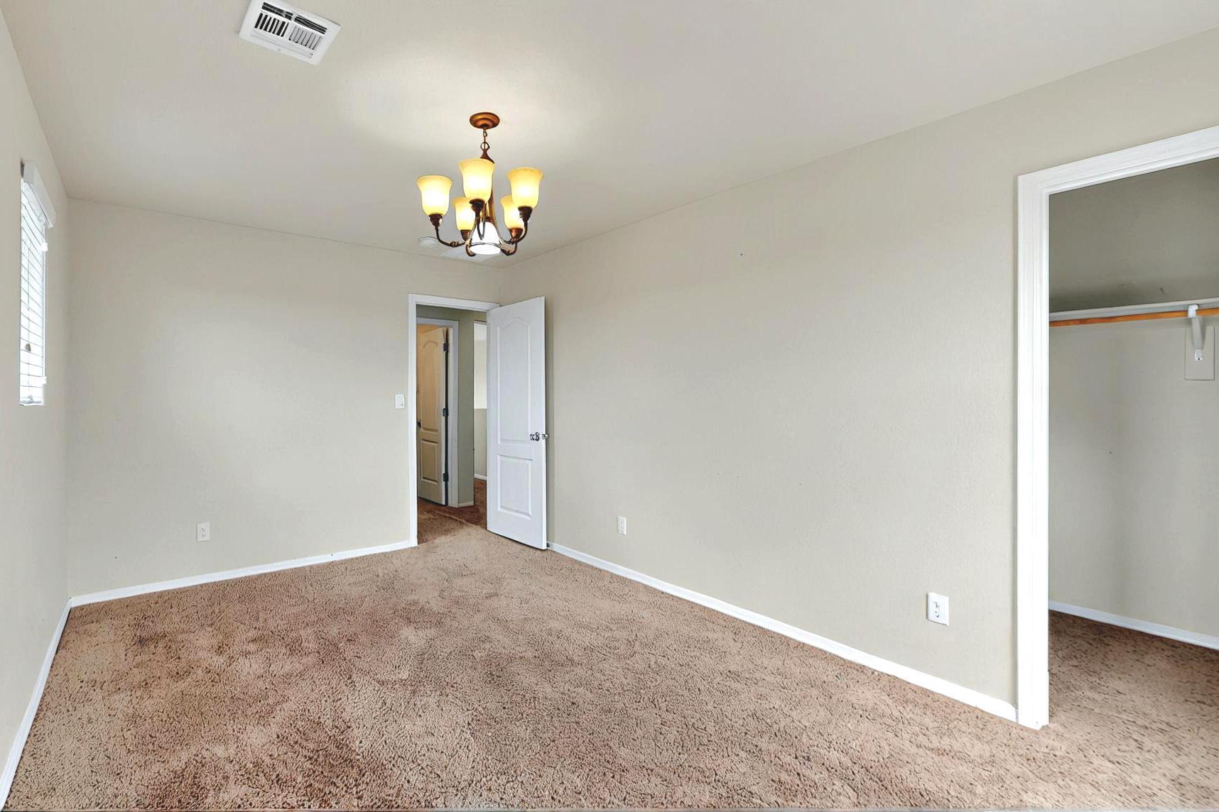 6745 Mountain Hawk Loop NE