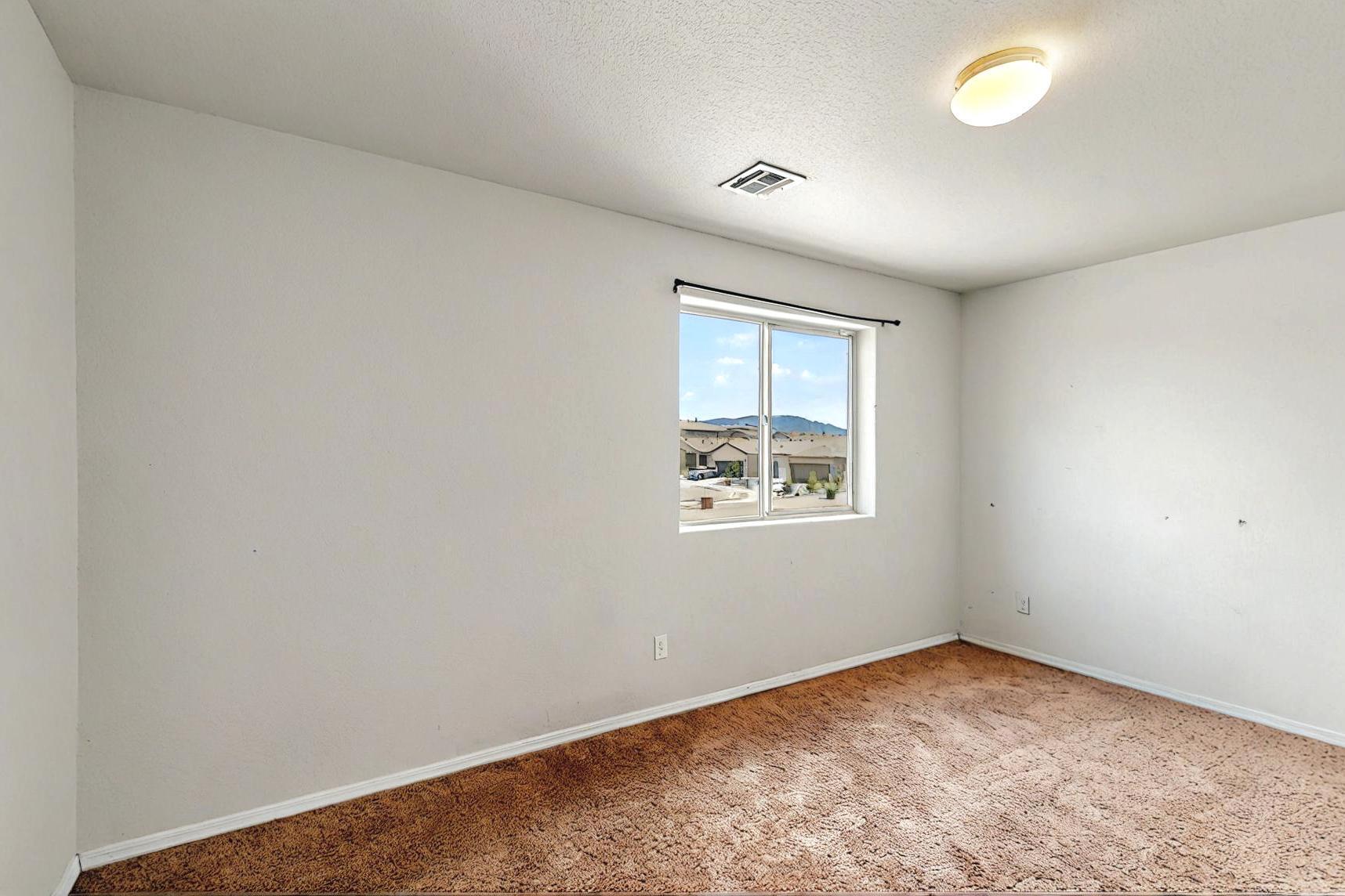 6745 Mountain Hawk Loop NE