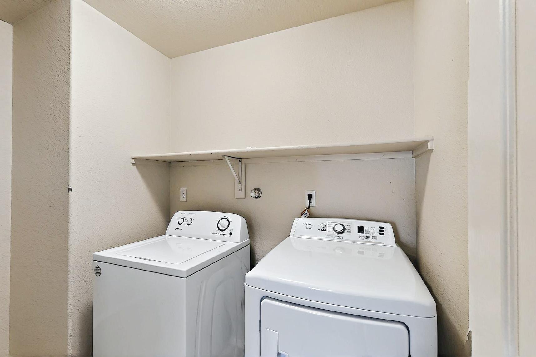 6745 Mountain Hawk Loop NE