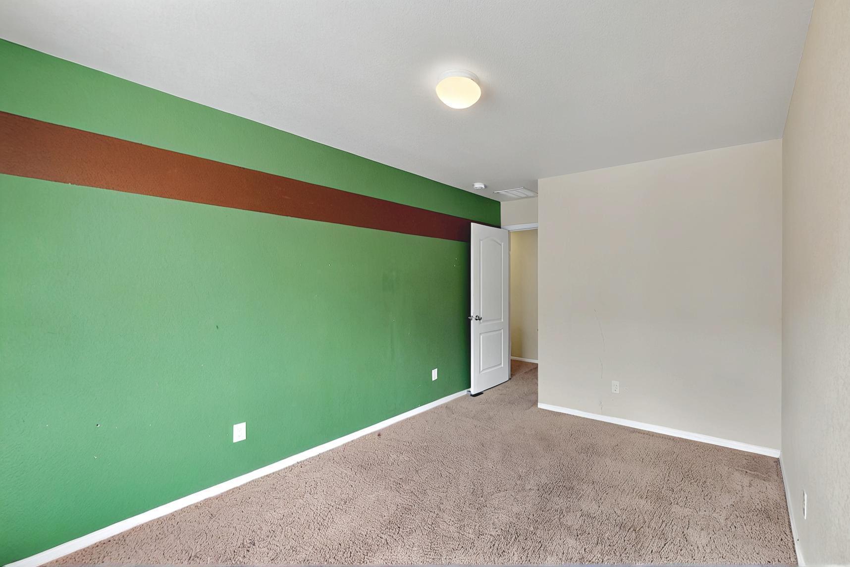 6745 Mountain Hawk Loop NE