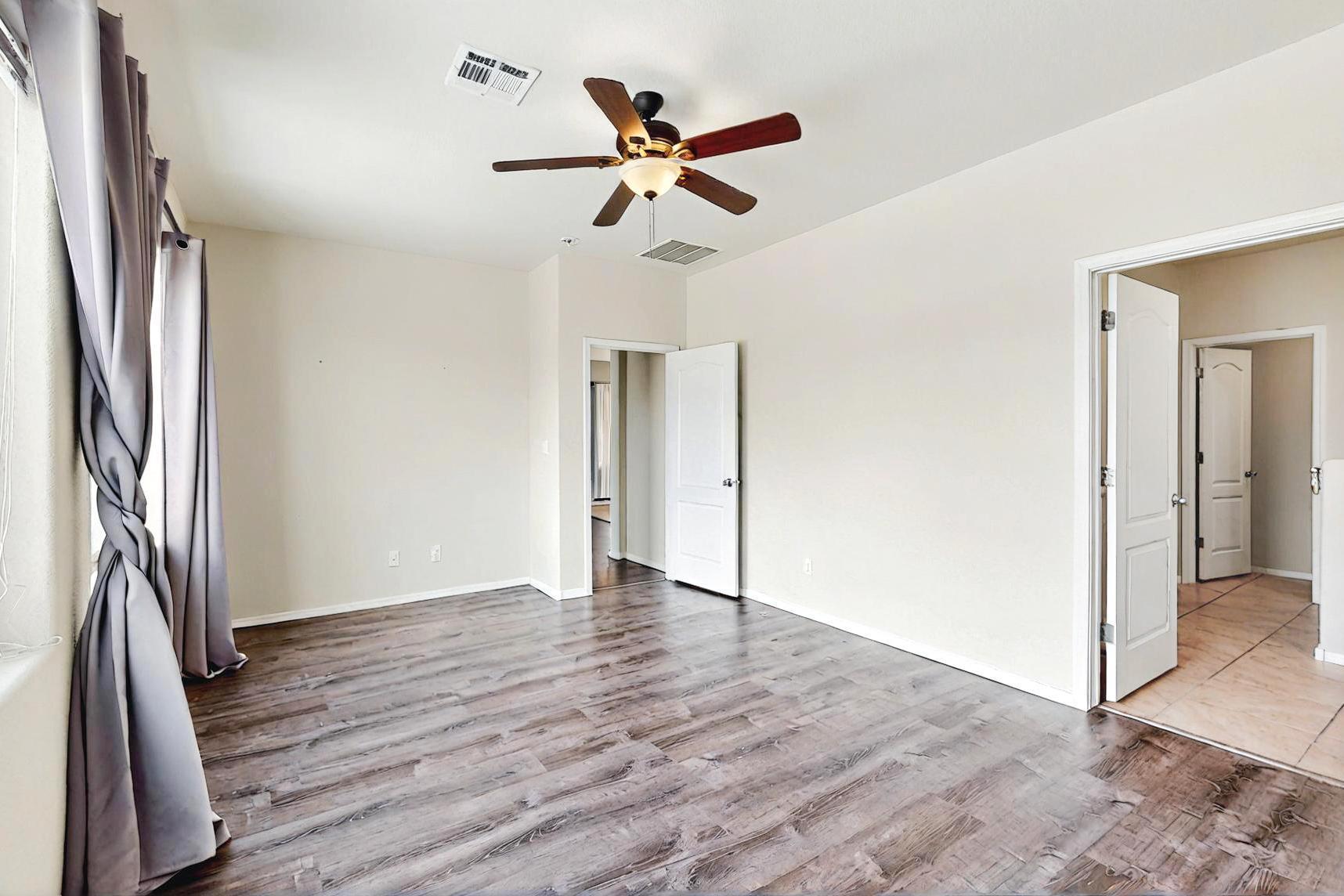 6745 Mountain Hawk Loop NE