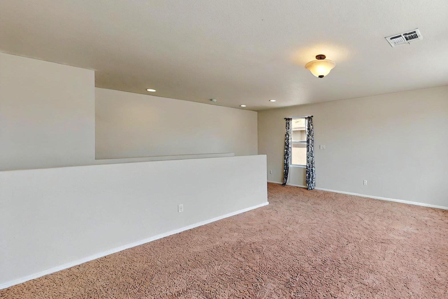 6745 Mountain Hawk Loop NE