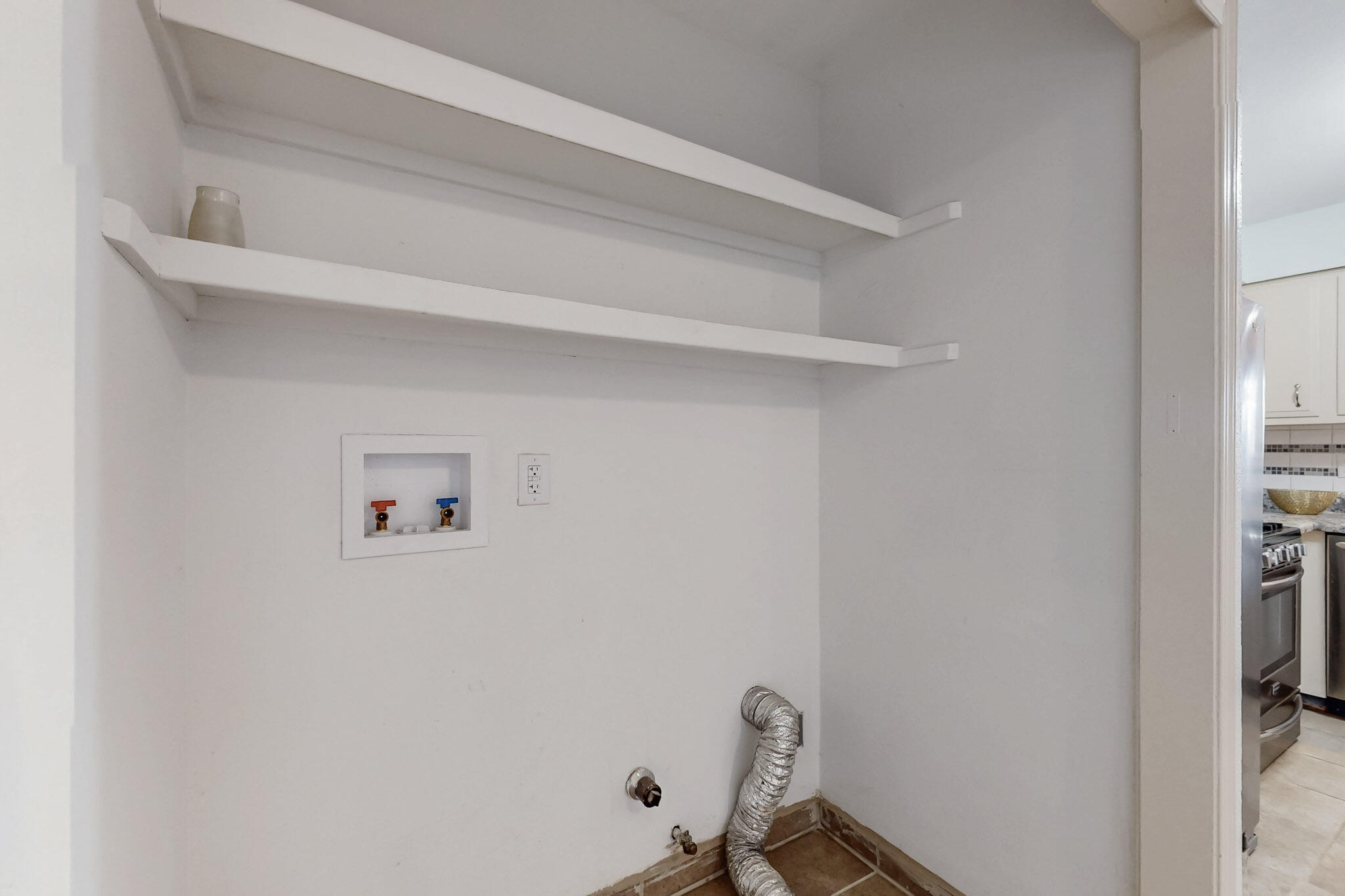 2413 FIGUEROA Drive NE