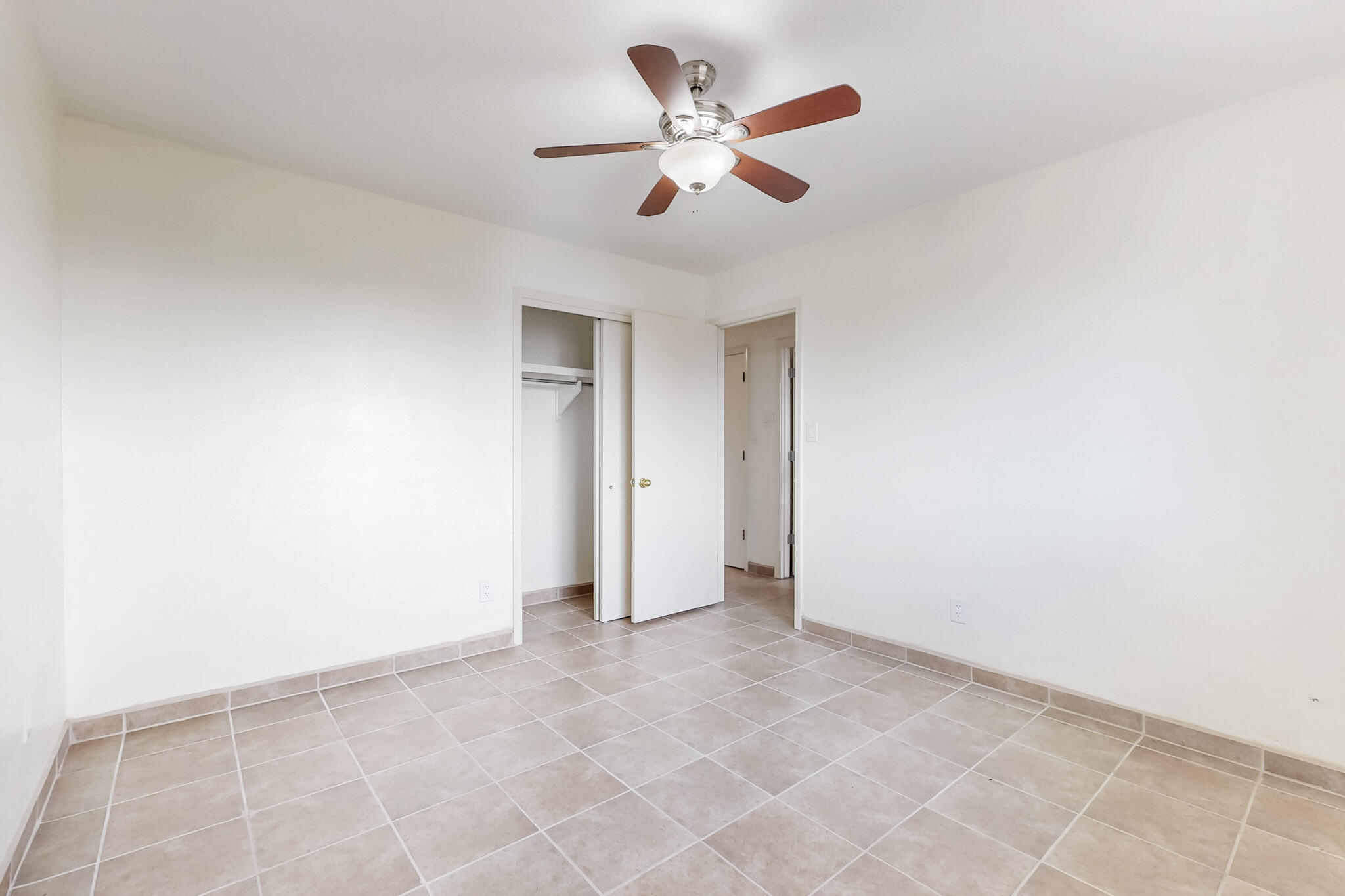 2413 FIGUEROA Drive NE