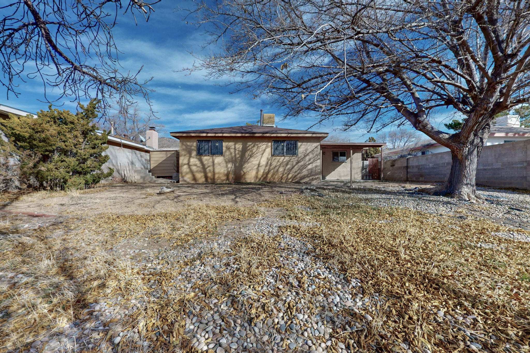 2413 FIGUEROA Drive NE