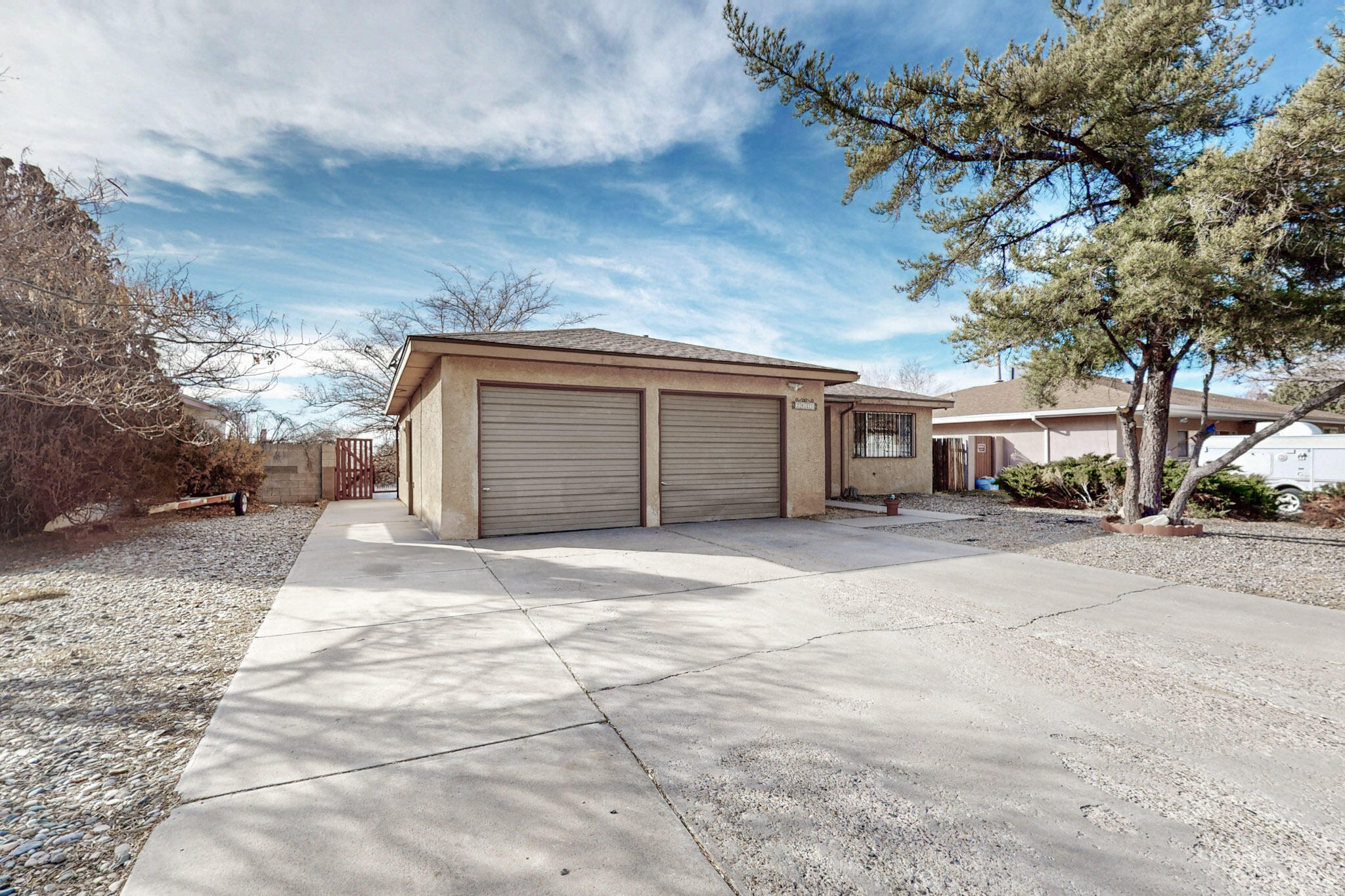 2413 FIGUEROA Drive NE