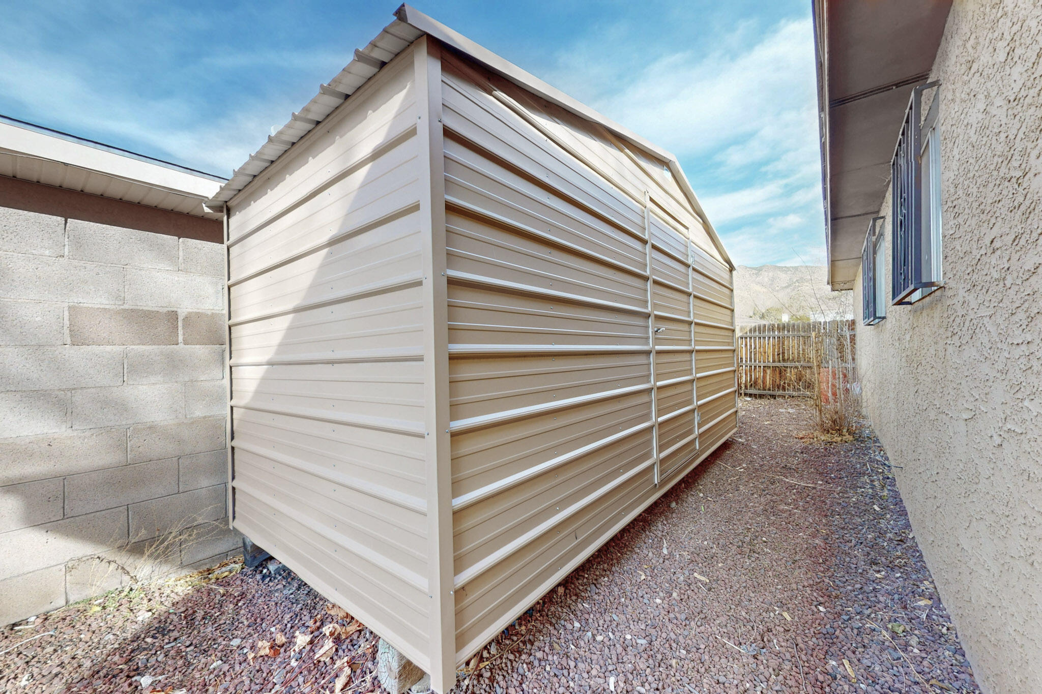 2413 FIGUEROA Drive NE