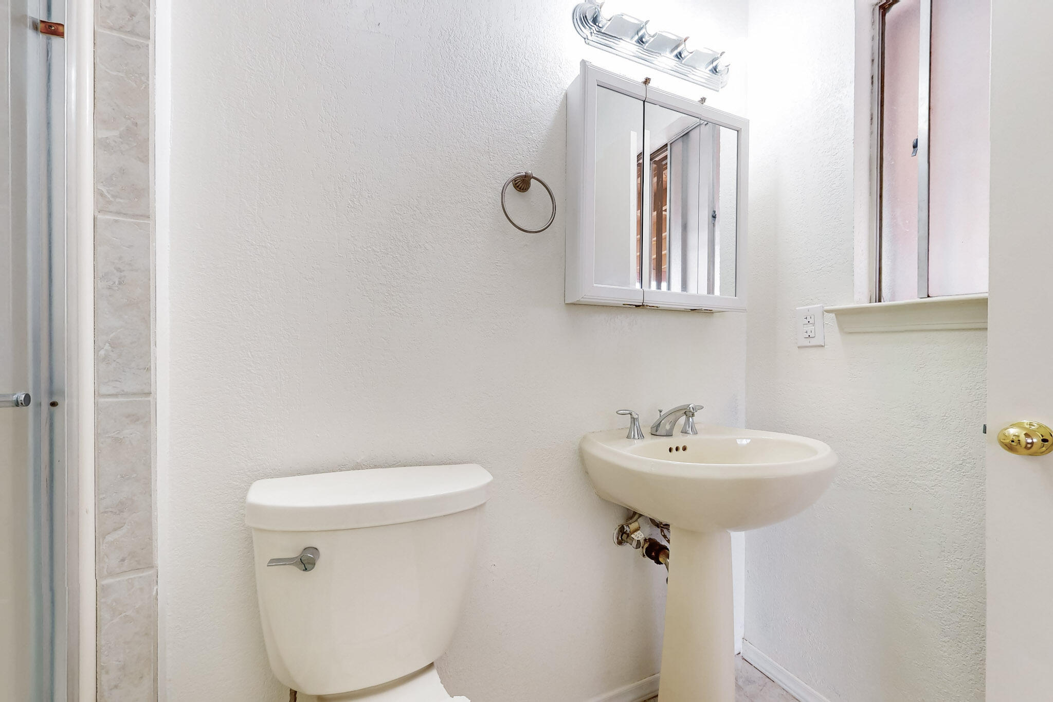 2413 FIGUEROA Drive NE