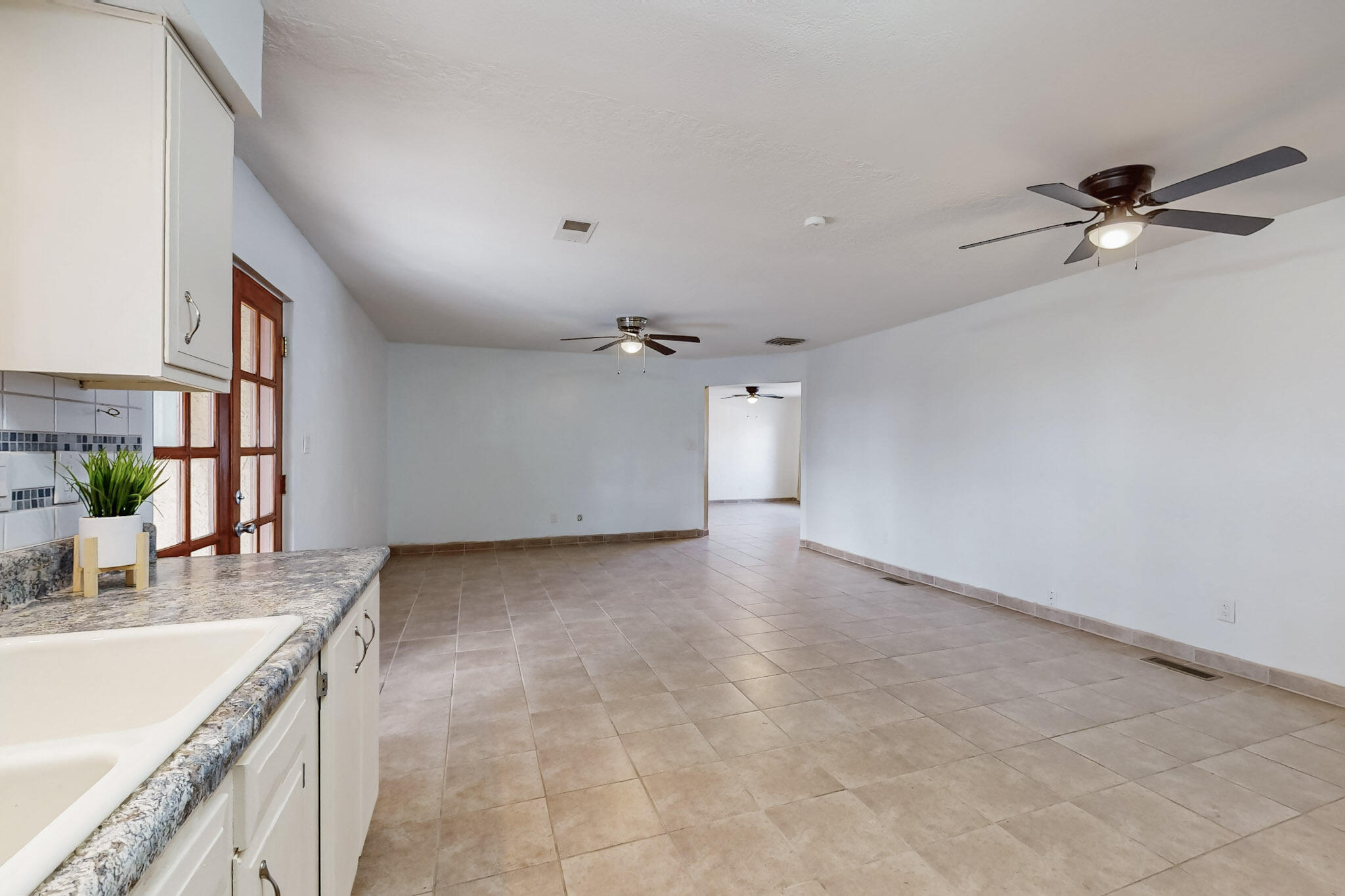 2413 FIGUEROA Drive NE