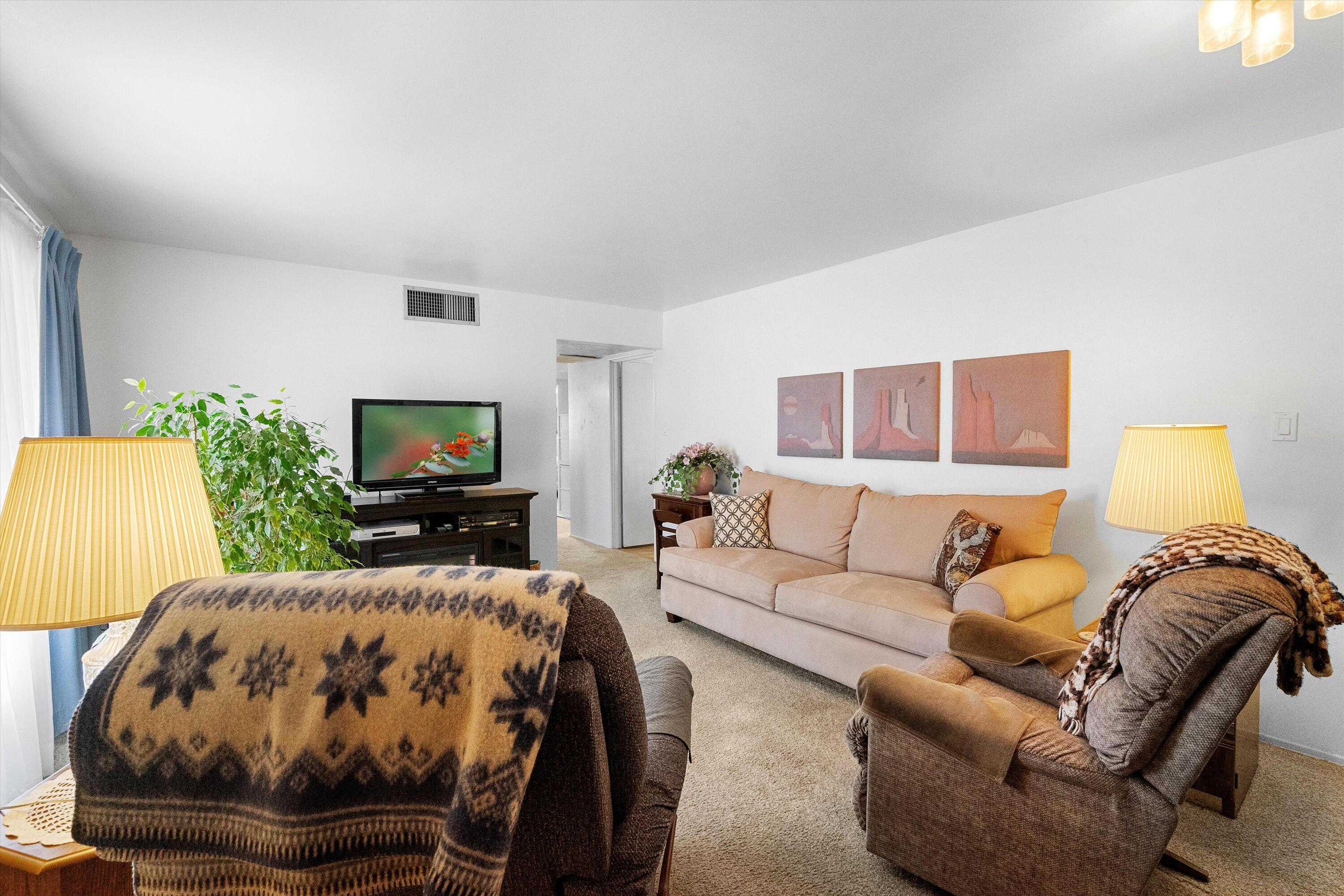 1505 WYOMING Boulevard NE