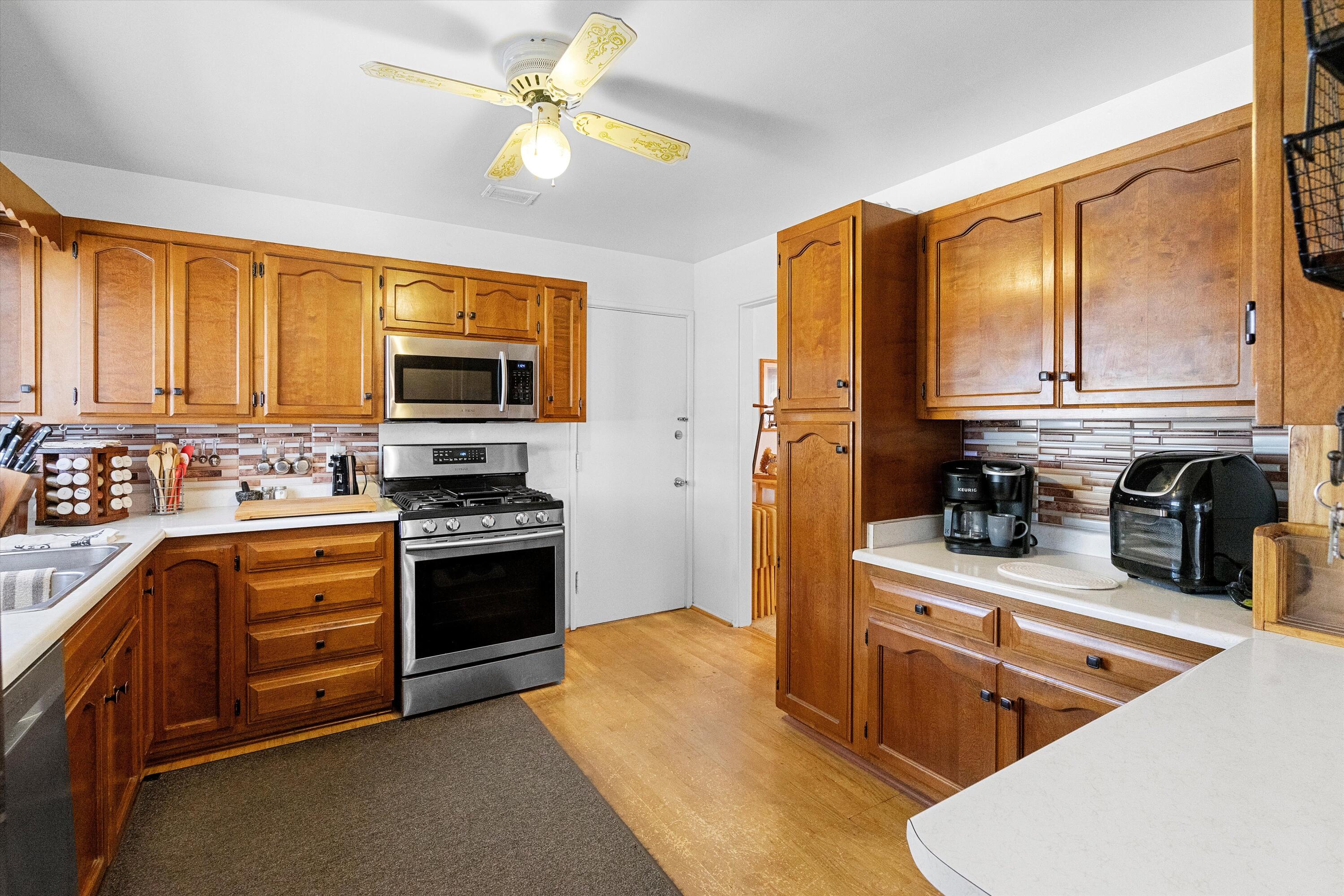 1505 WYOMING Boulevard NE