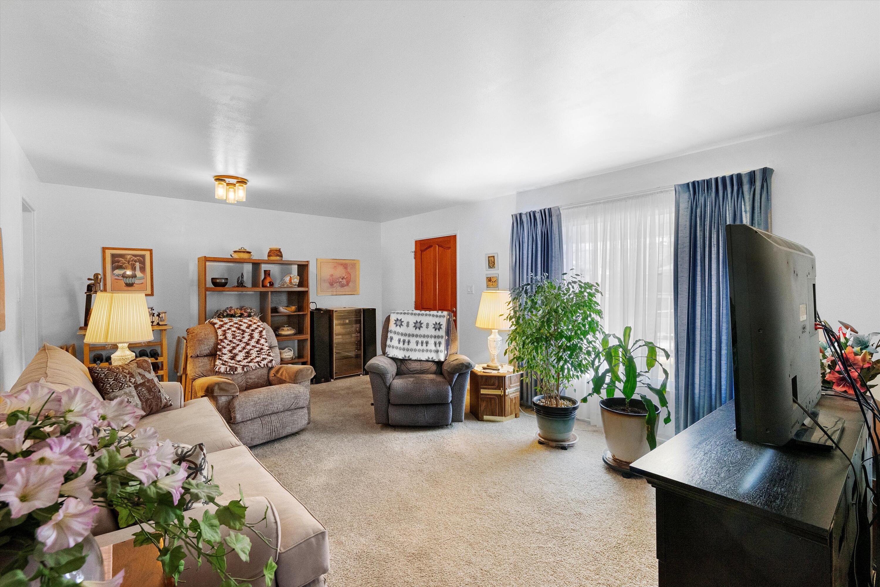 1505 WYOMING Boulevard NE