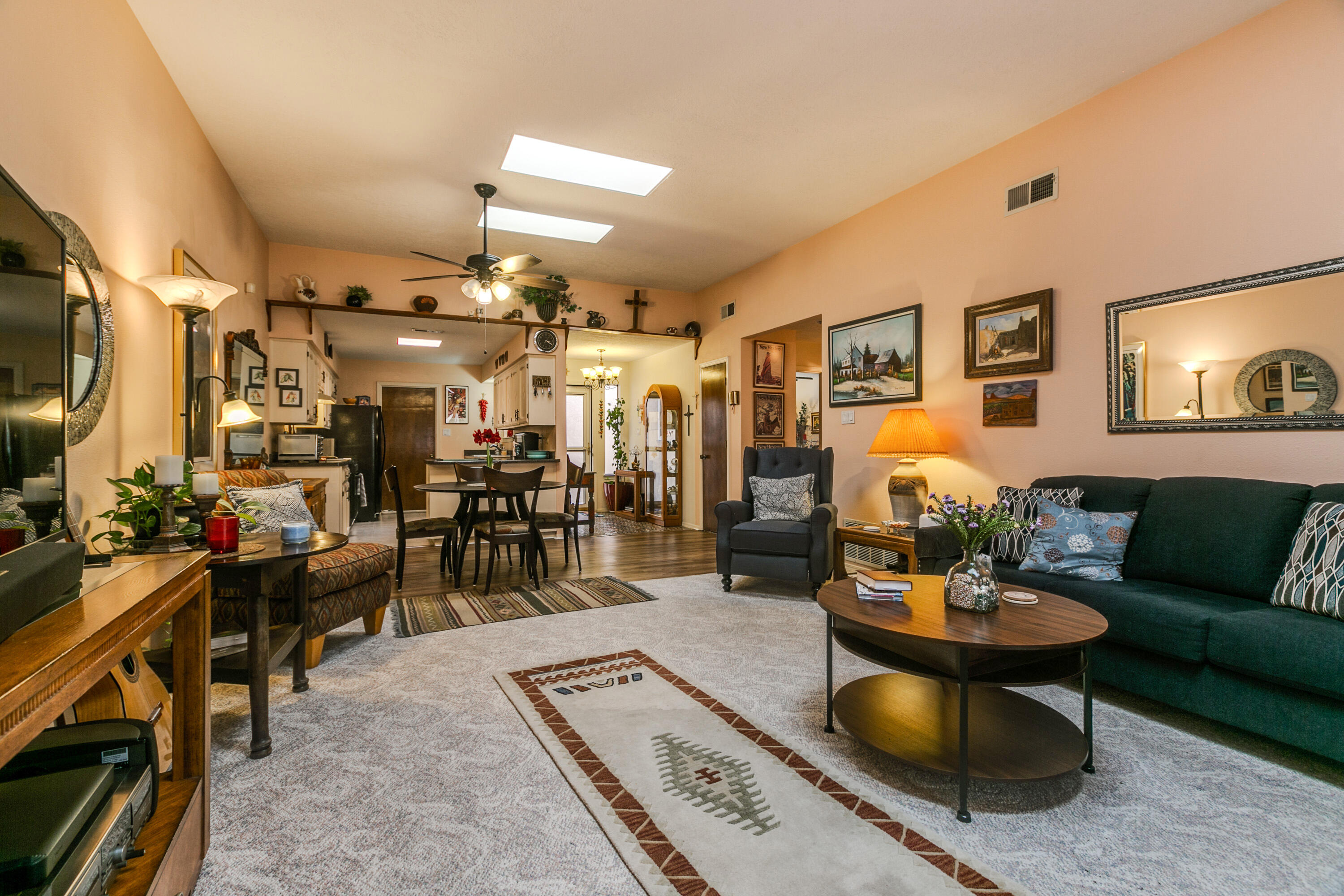 12828 DONETTE Court NE