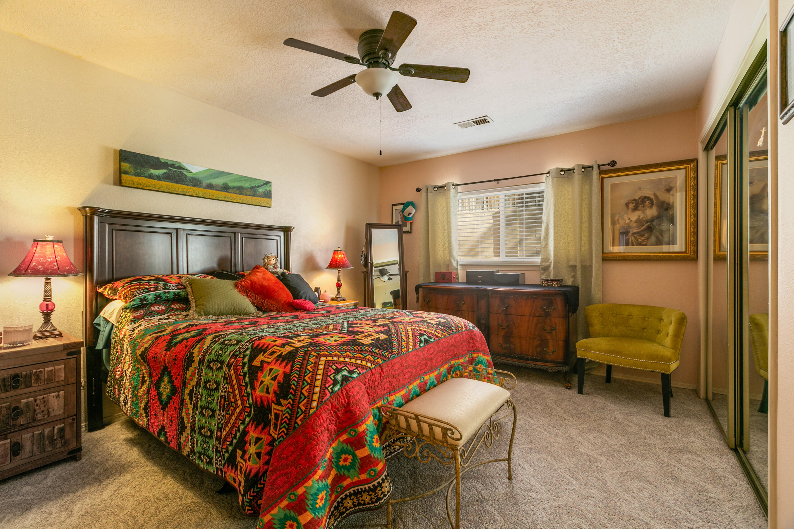 12828 DONETTE Court NE