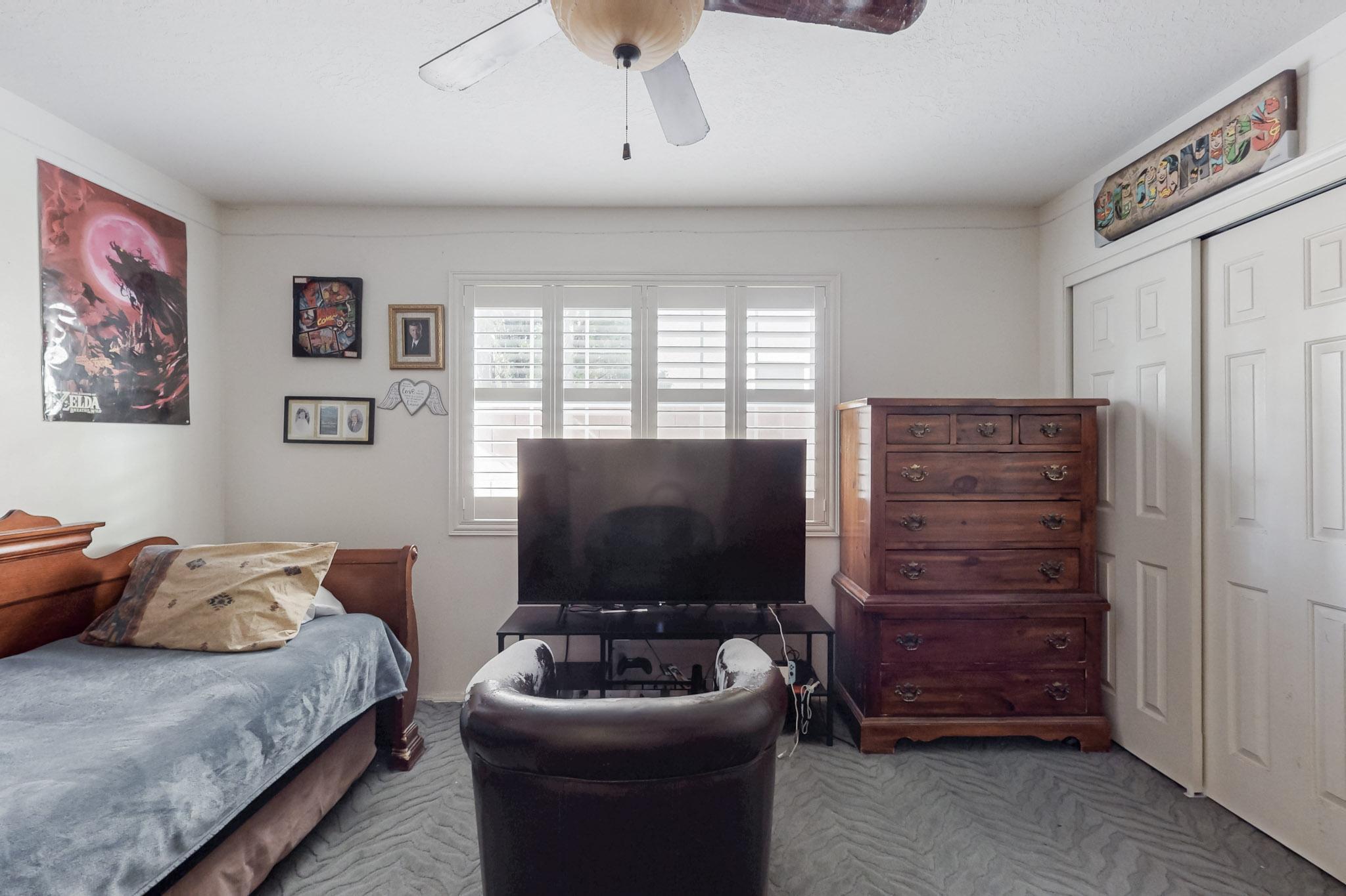 8304 CAMINO DEL VENADO NW