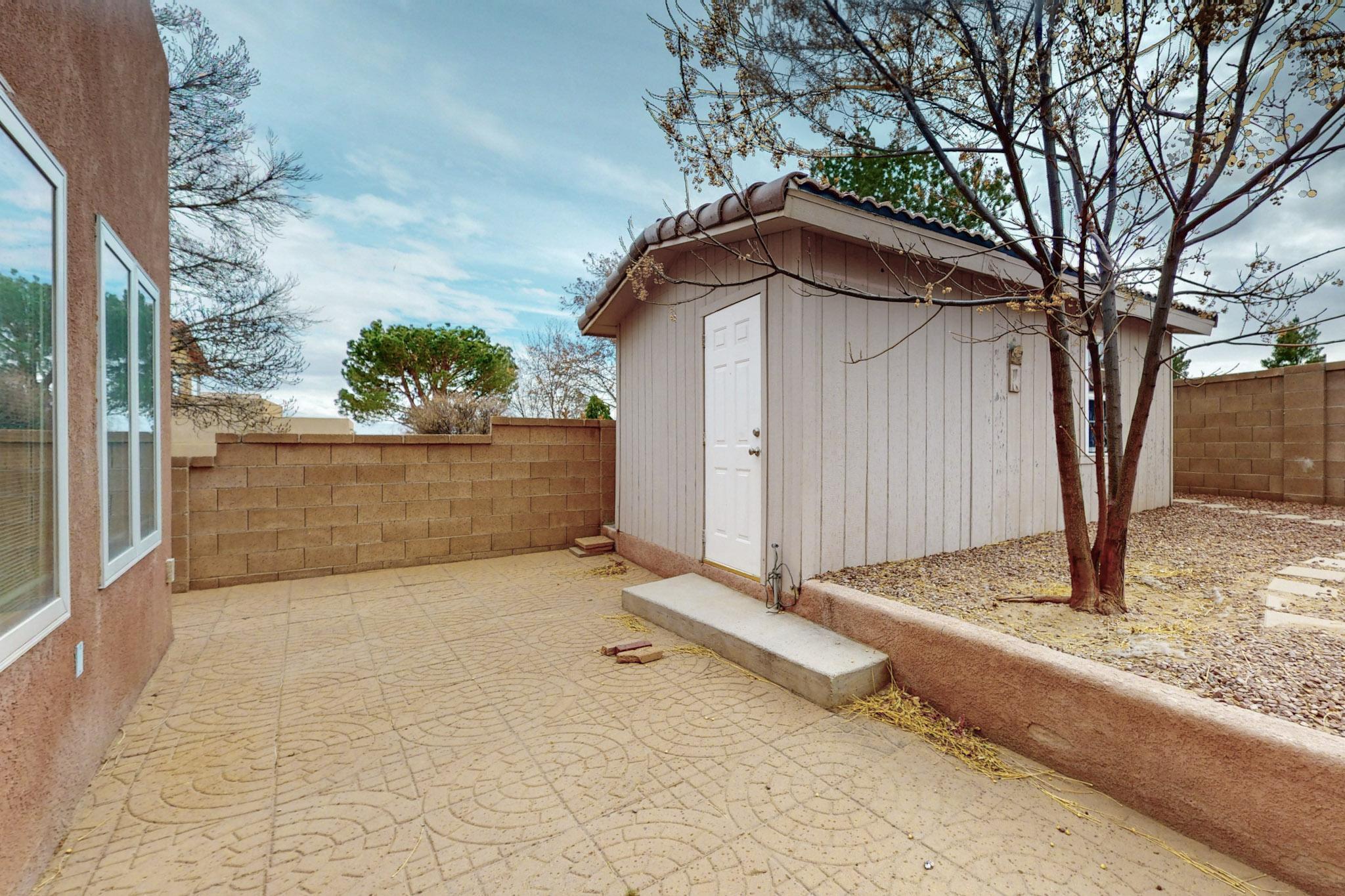 8304 CAMINO DEL VENADO NW