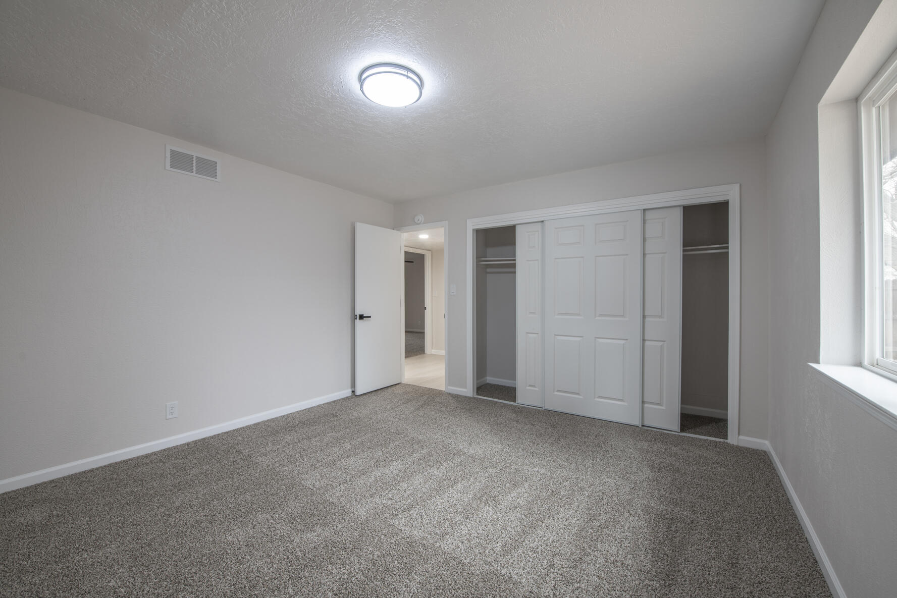 5404 CIMARRON Road NW