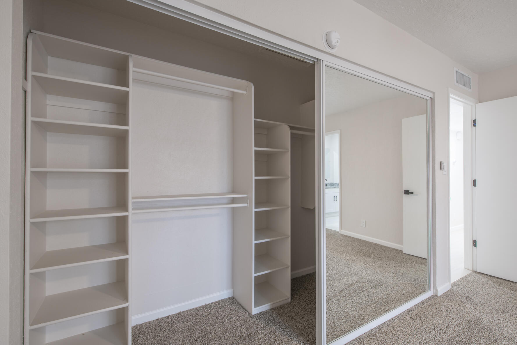 5404 CIMARRON Road NW