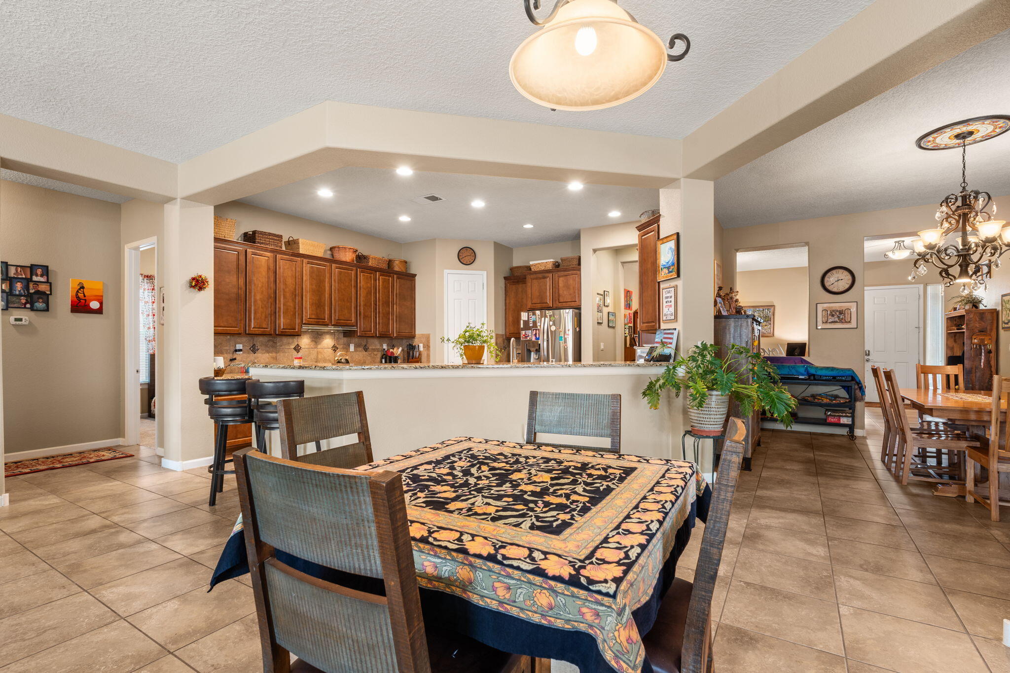 3816 TIERRA VISTA Place NE