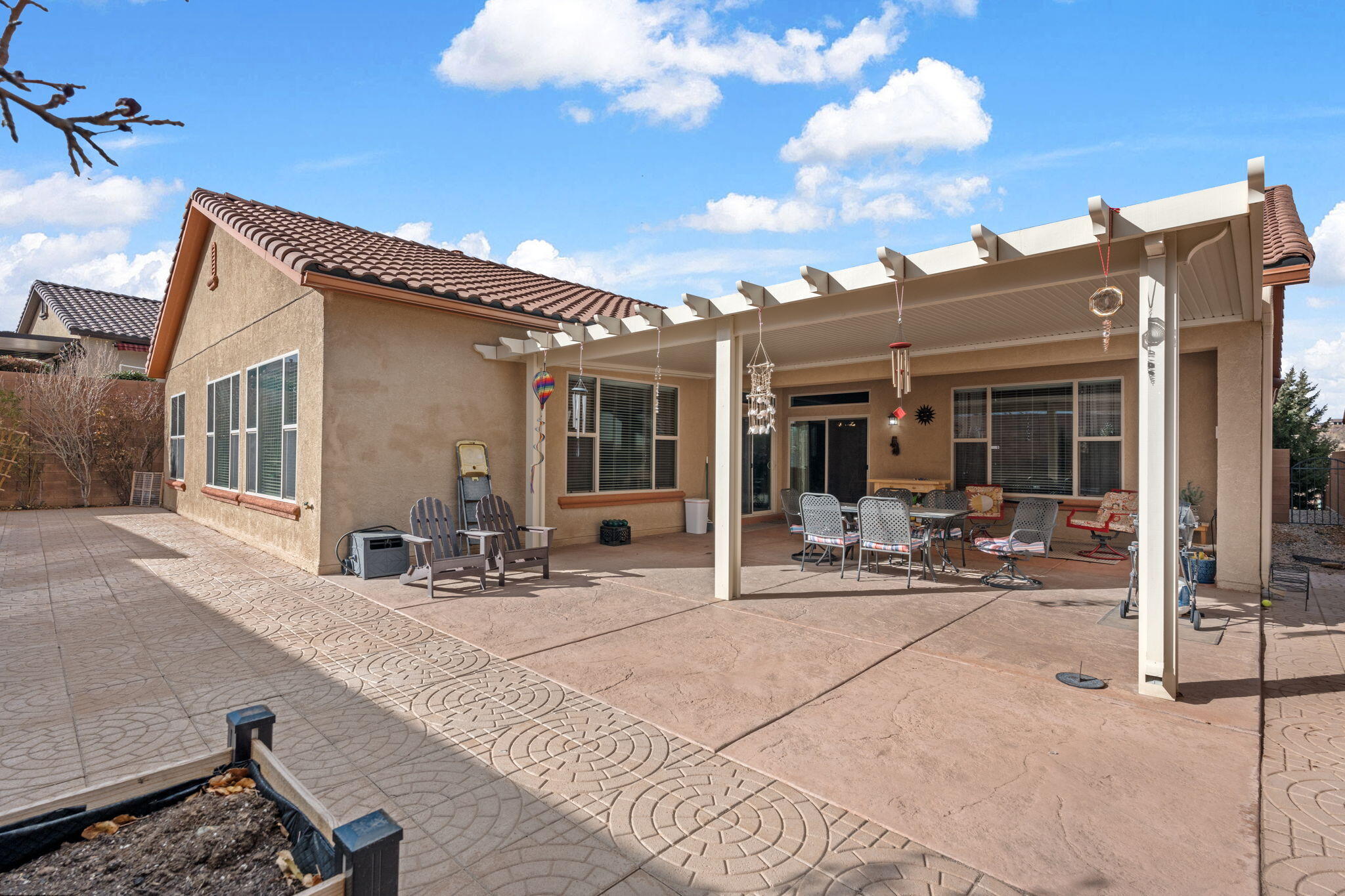 3816 TIERRA VISTA Place NE