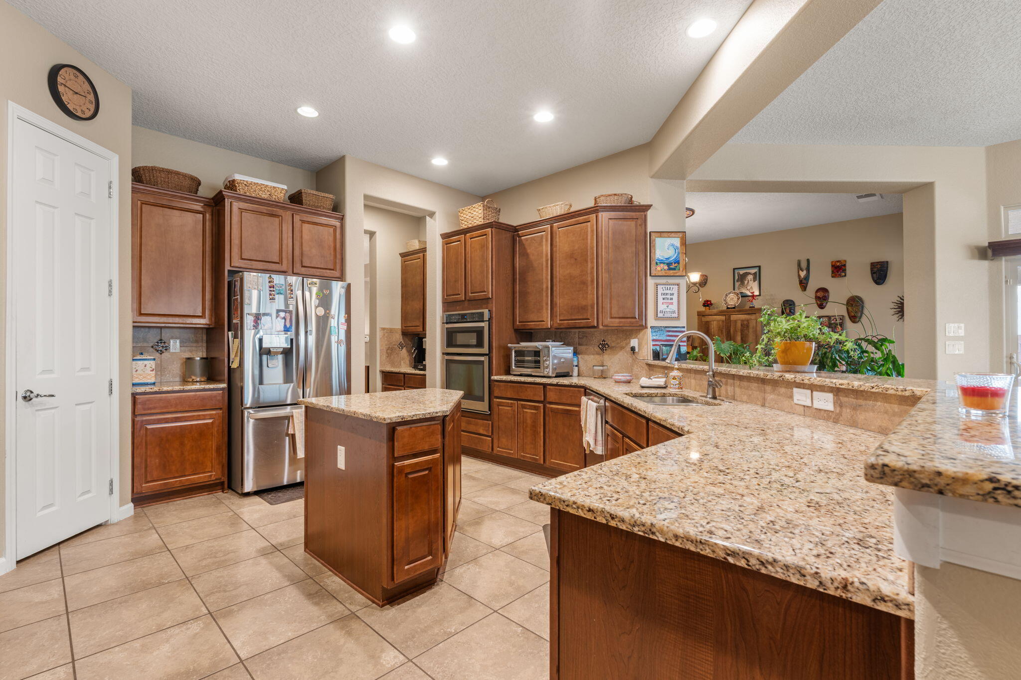 3816 TIERRA VISTA Place NE