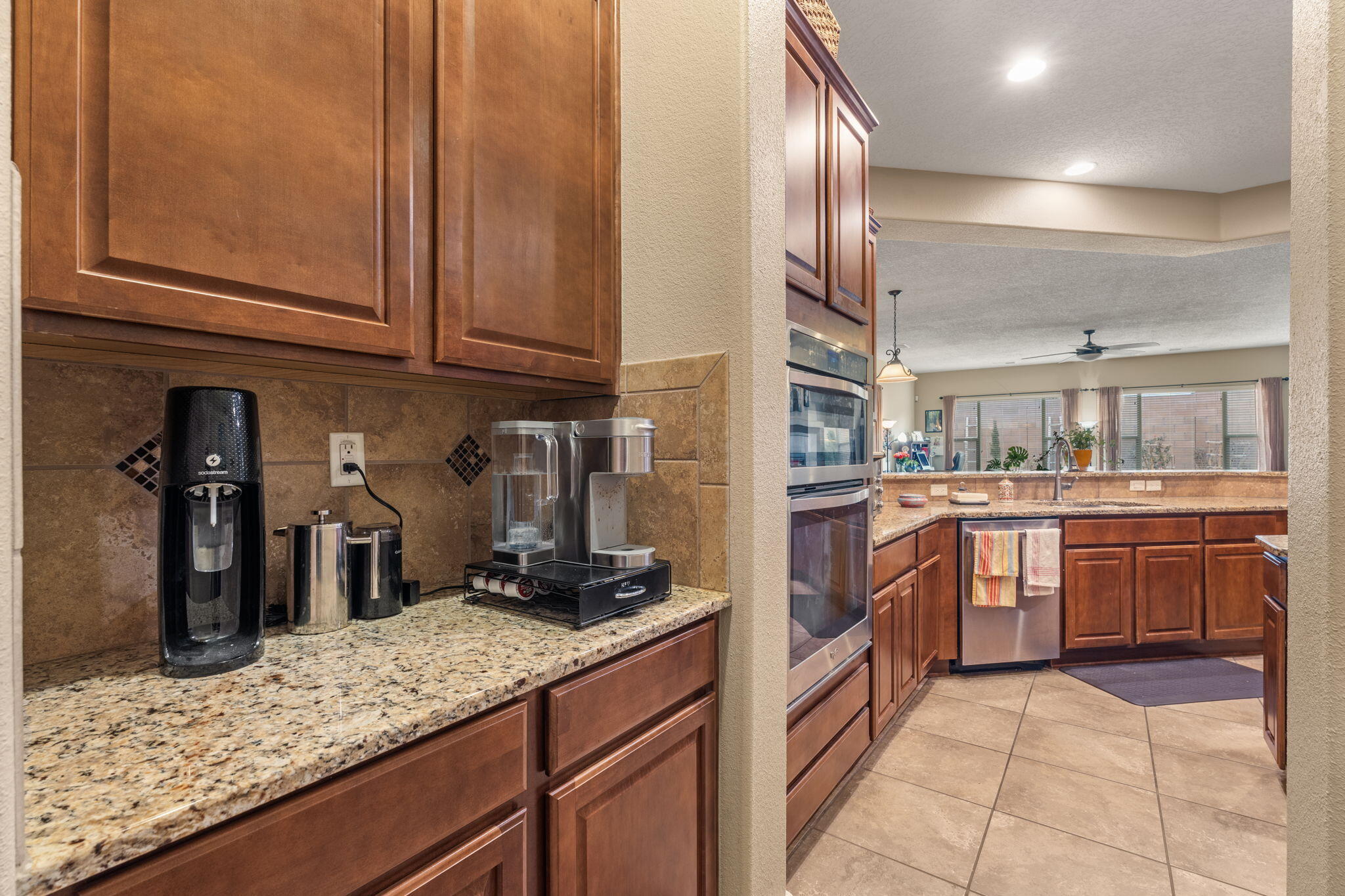 3816 TIERRA VISTA Place NE