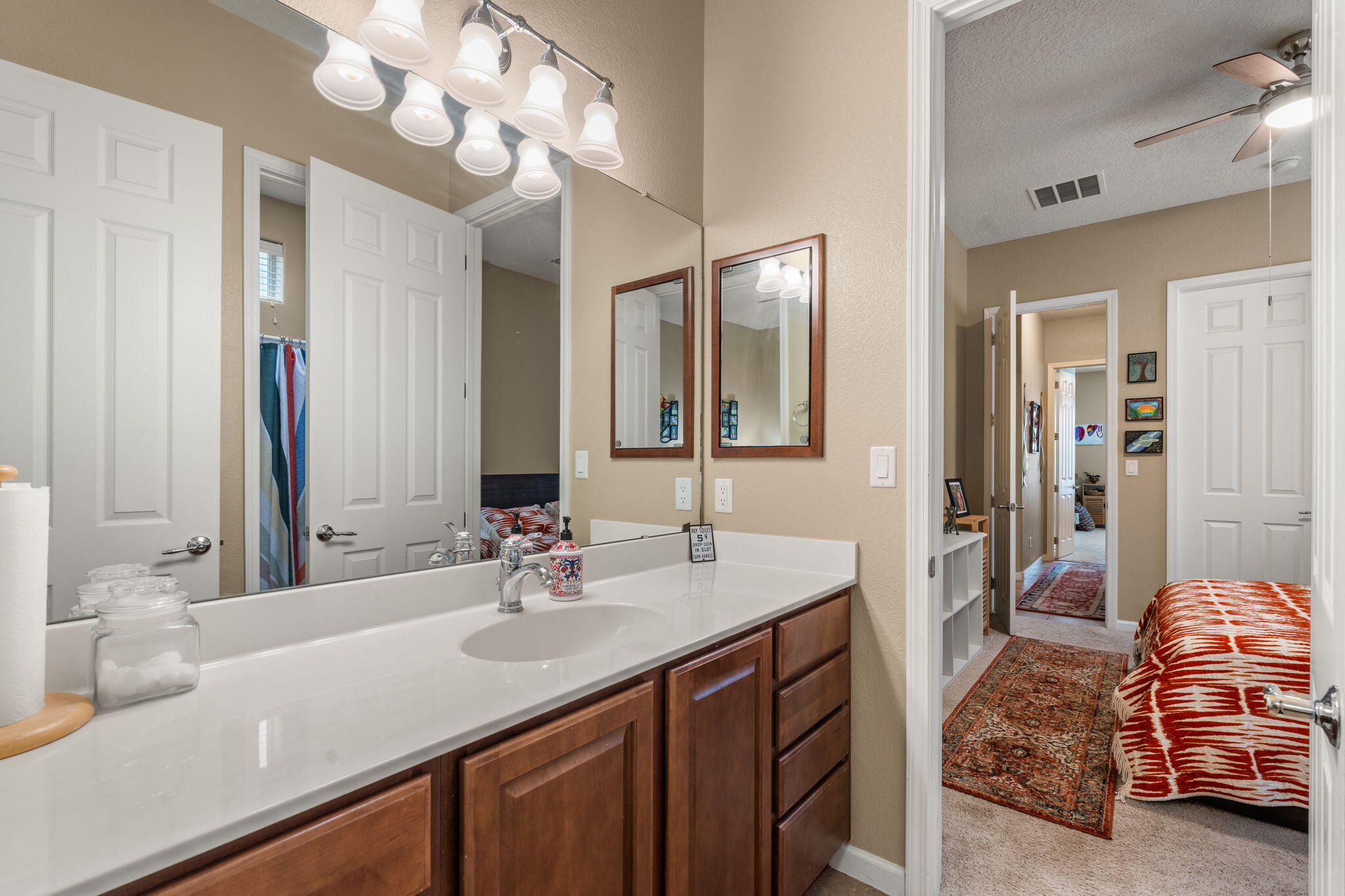 3816 TIERRA VISTA Place NE