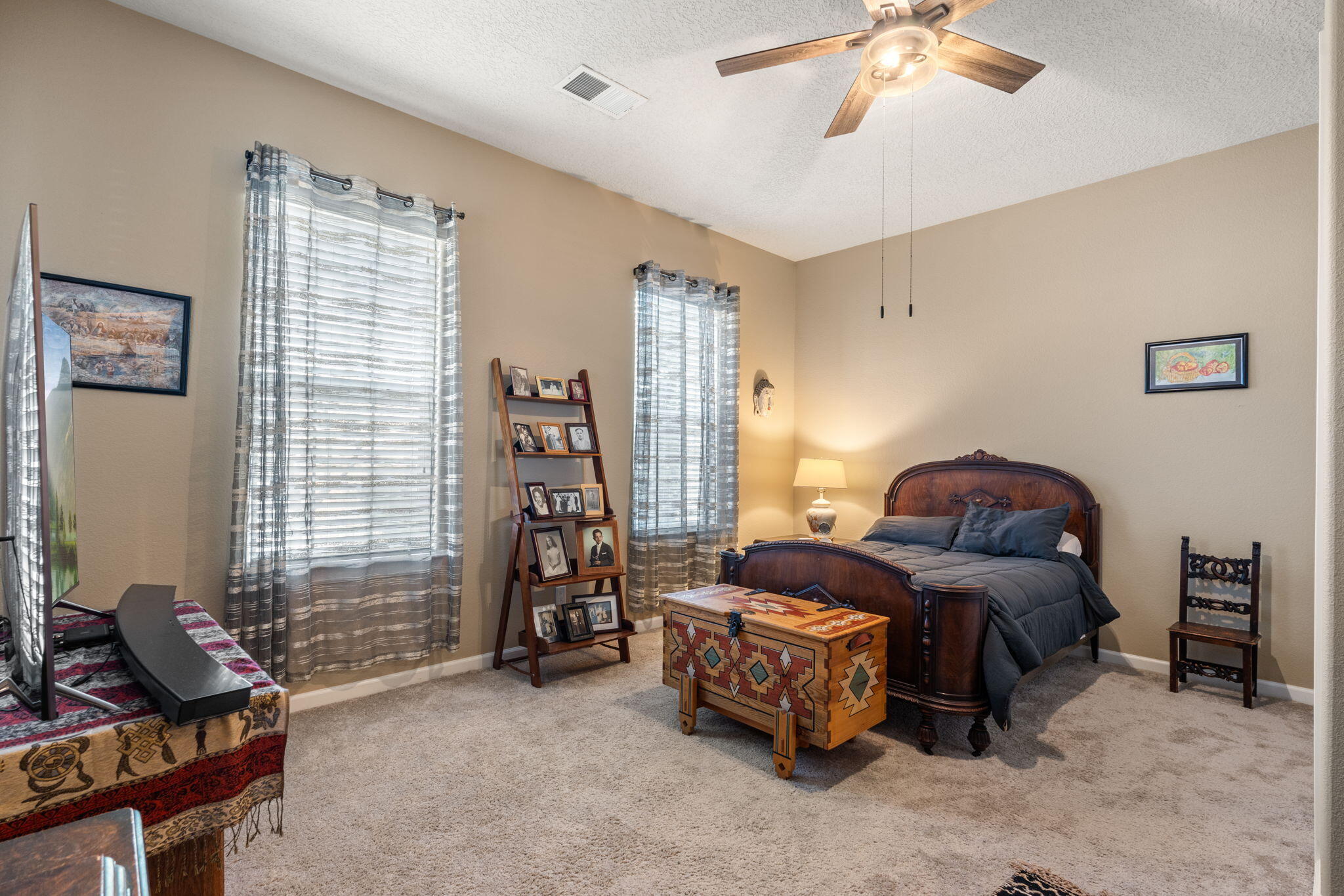 3816 TIERRA VISTA Place NE