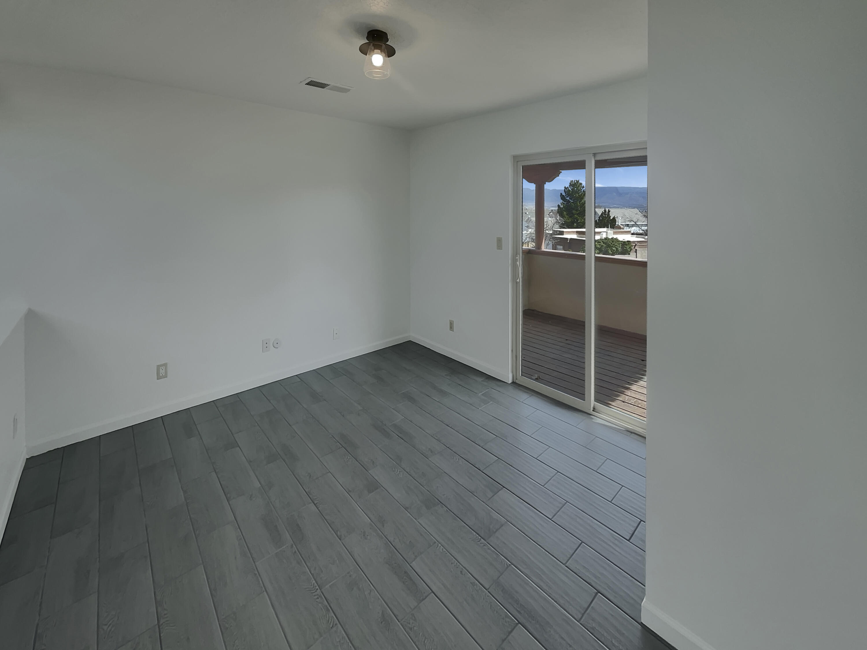 6737 GLEASON Avenue NW