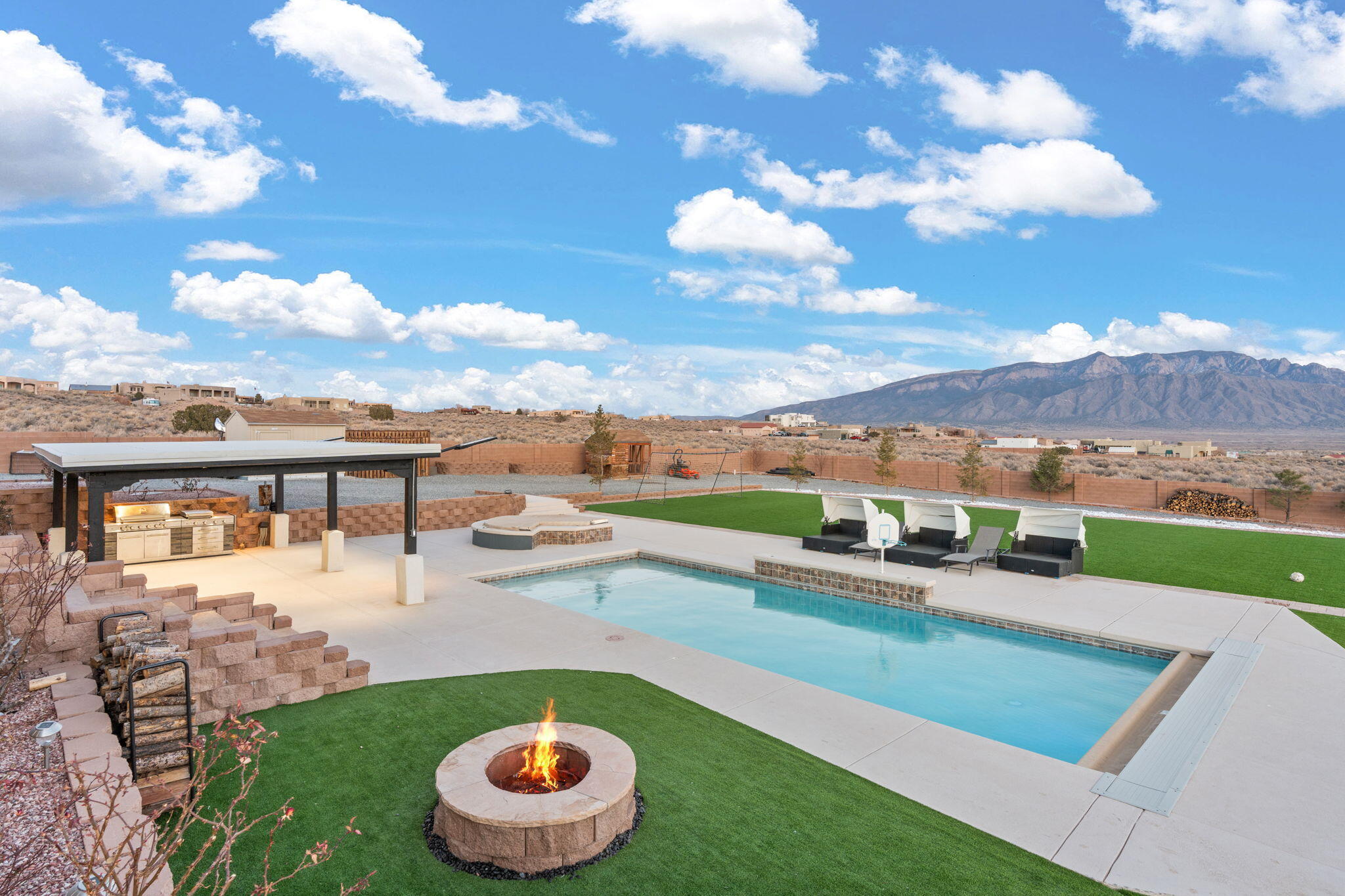6316 La Paz Road NE