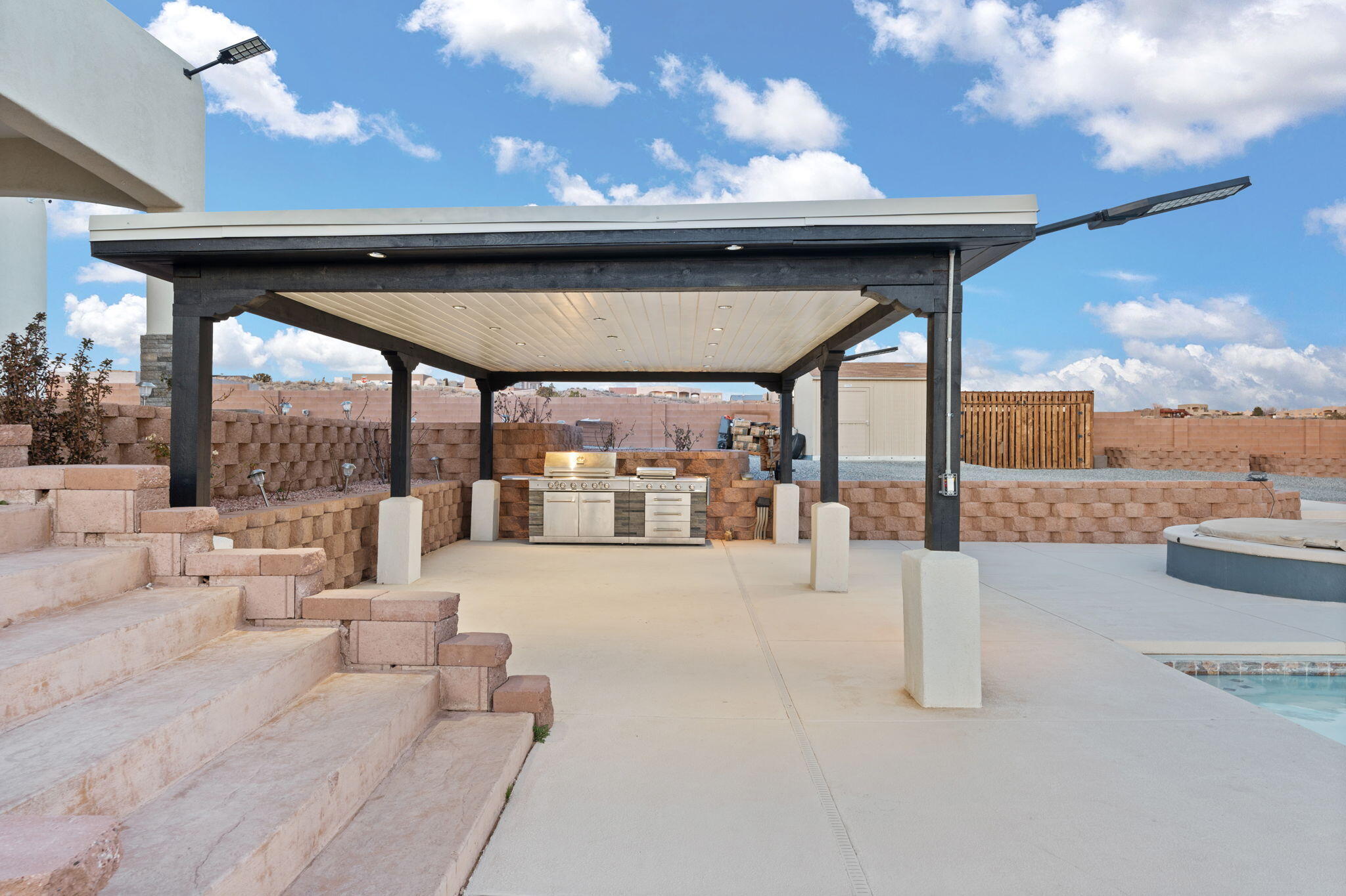 6316 La Paz Road NE