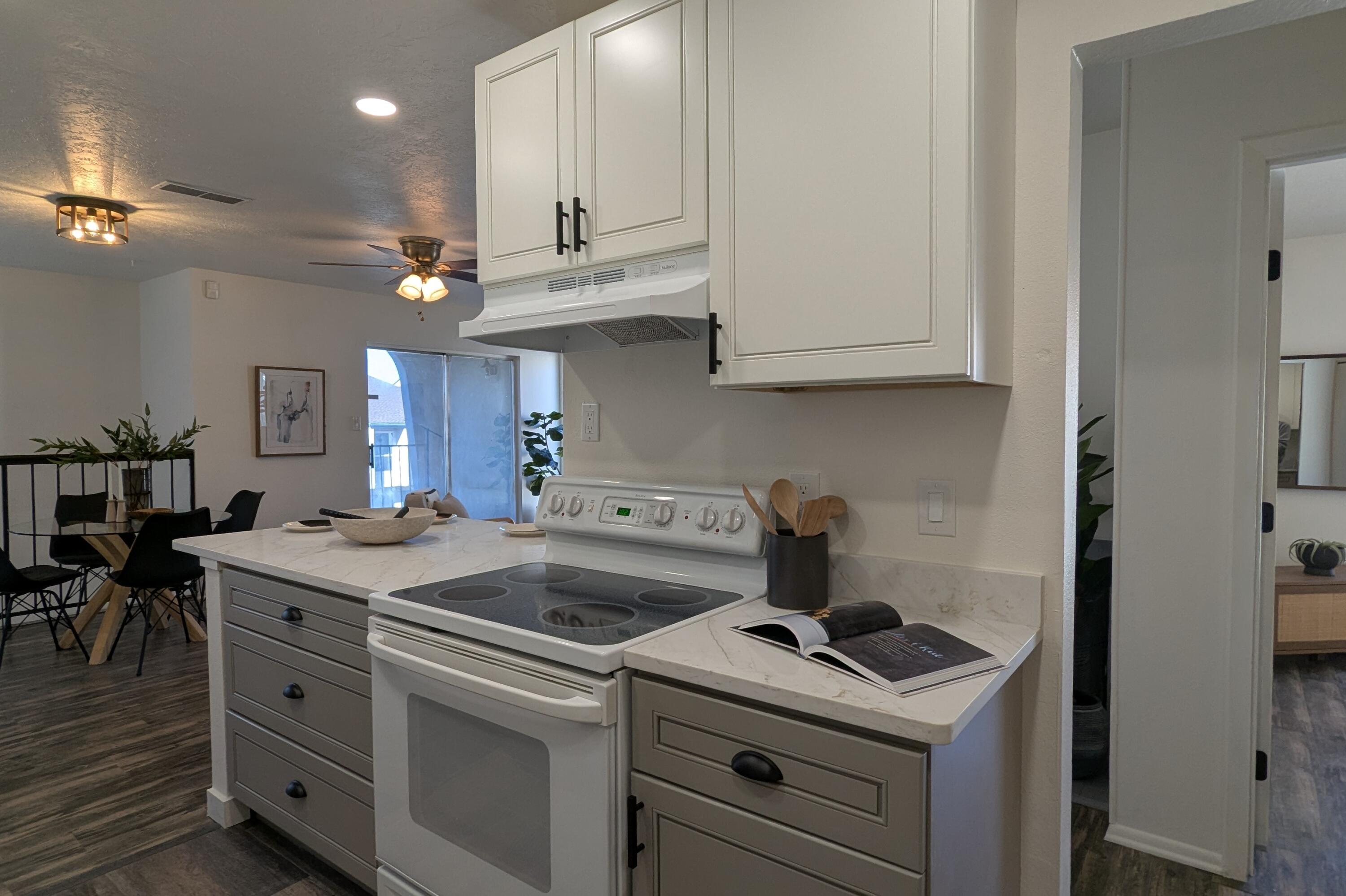 7555 PRAIRIE Road NE