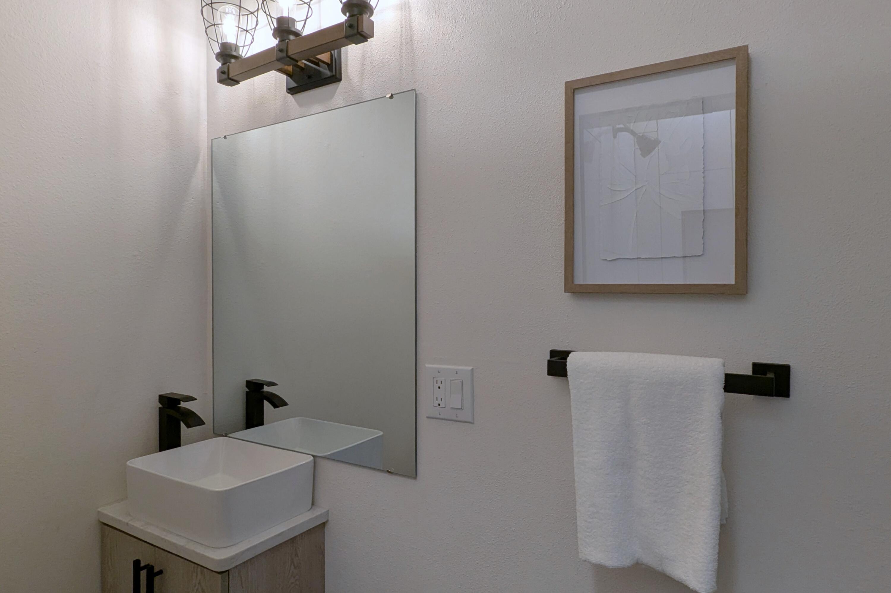 7555 PRAIRIE Road NE