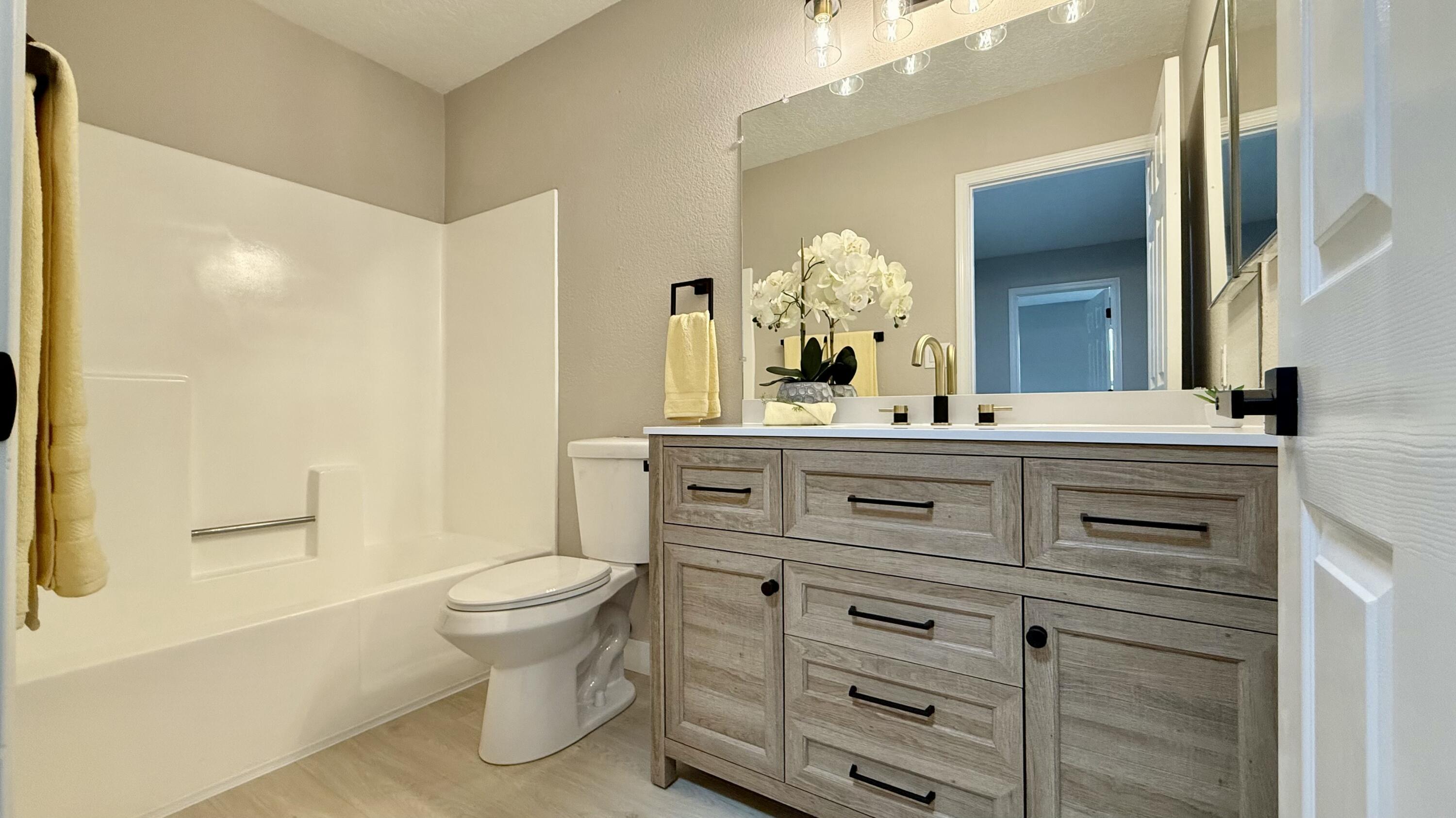 7809 Pinewood Drive NW