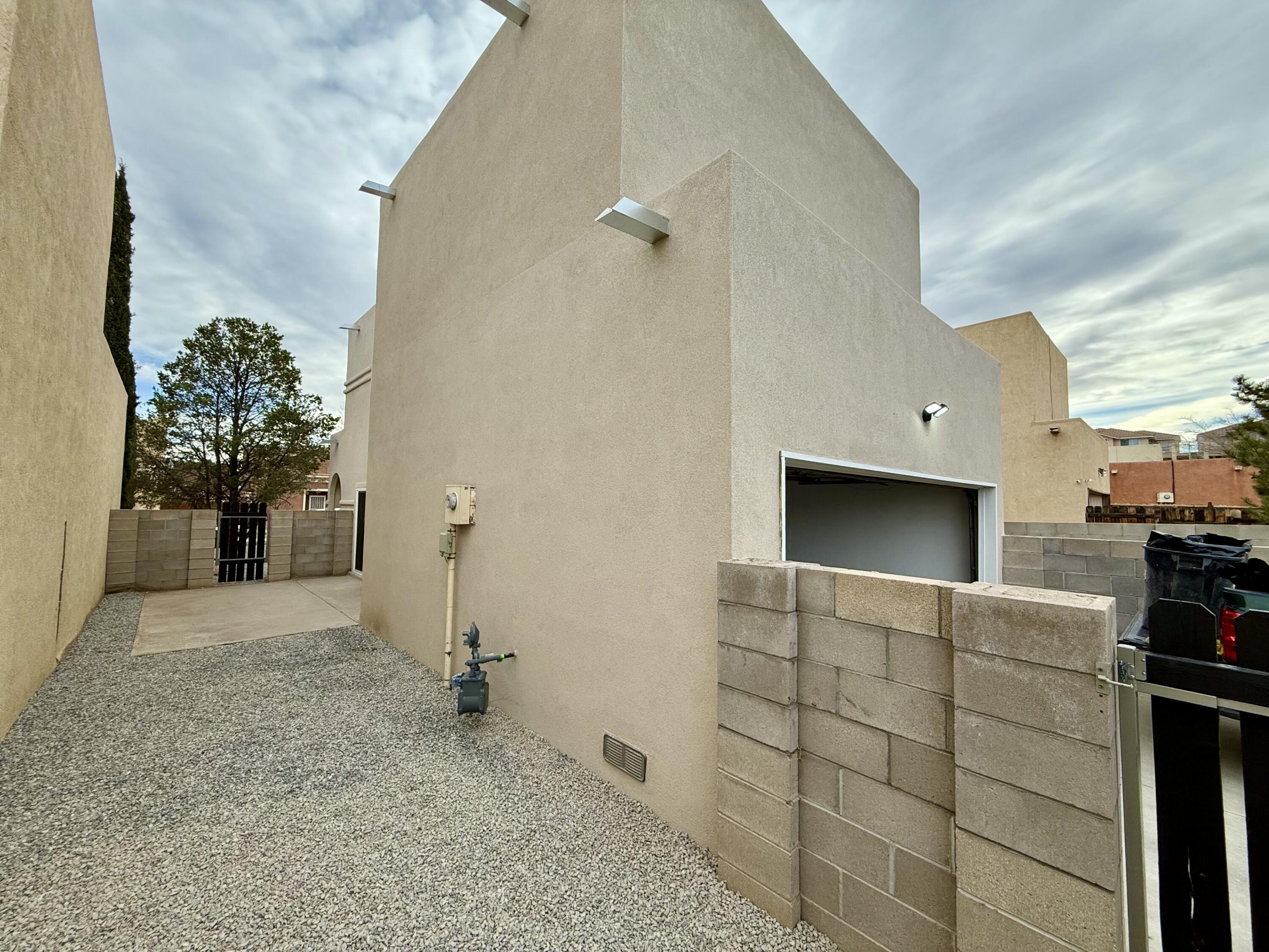 7809 Pinewood Drive NW