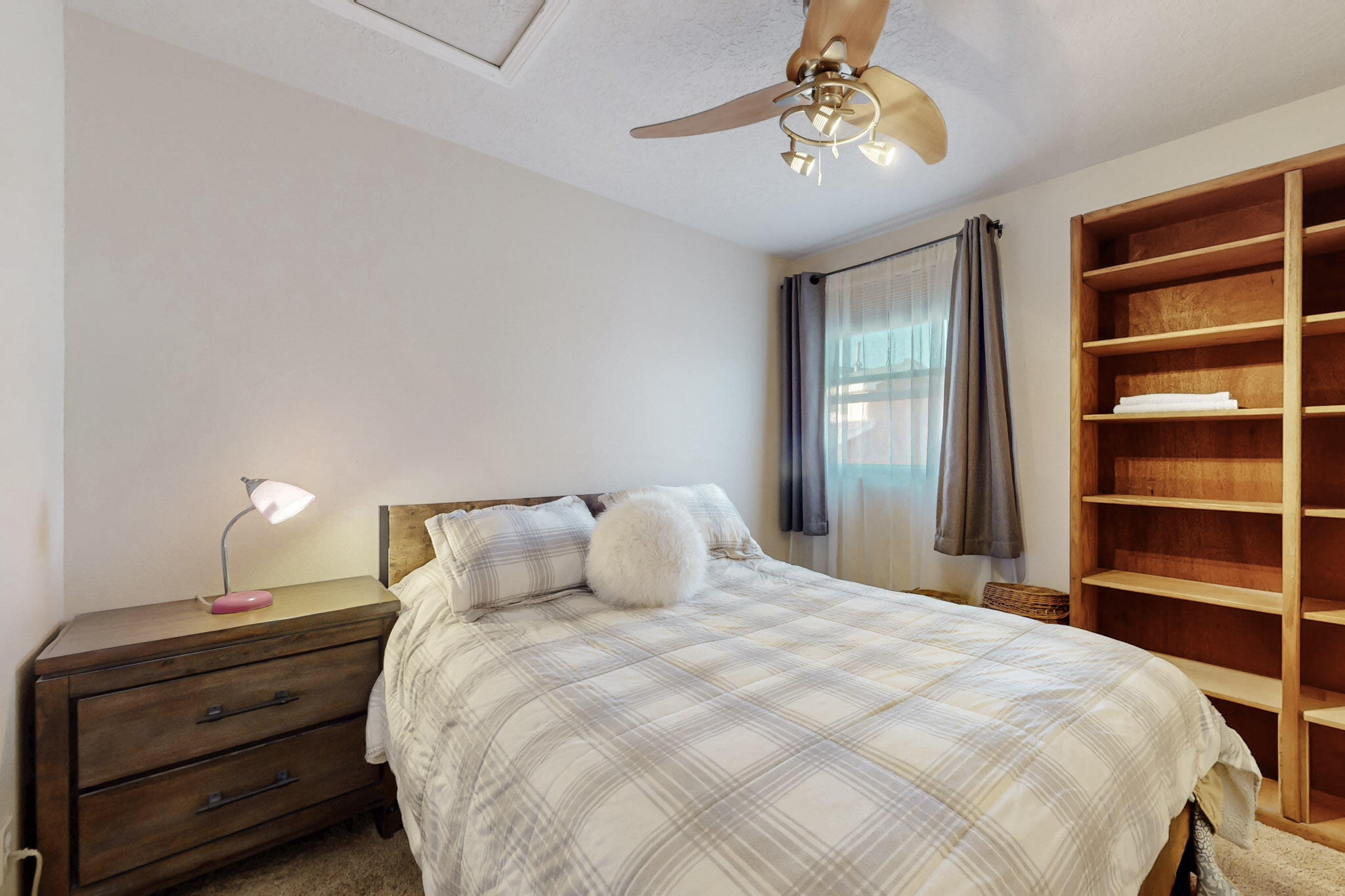 8409 WYNVIEW Court NW