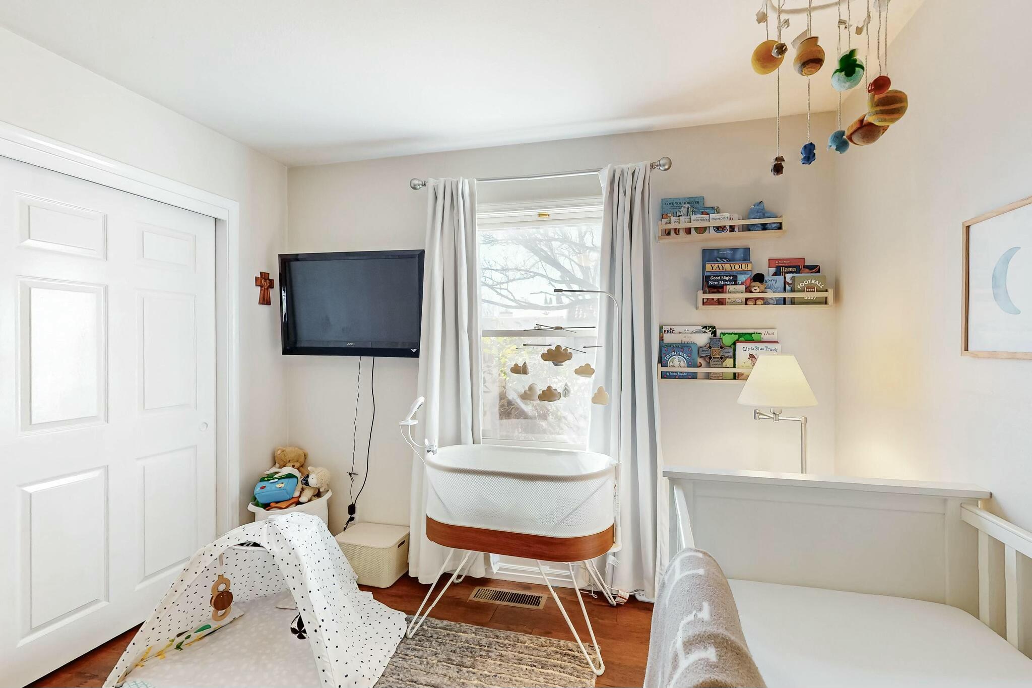 9101 WIMBLEDON Drive NE