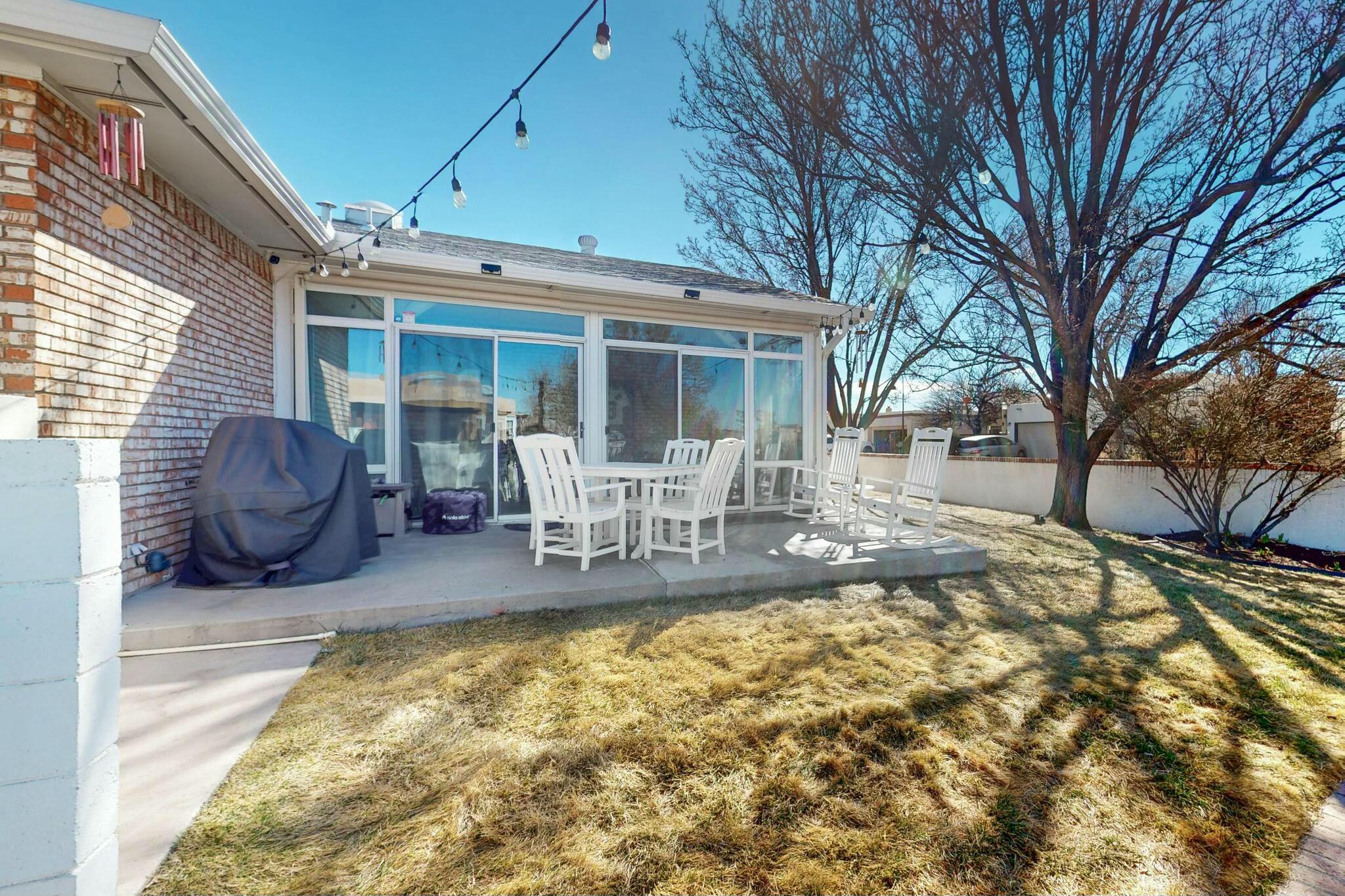 9101 WIMBLEDON Drive NE