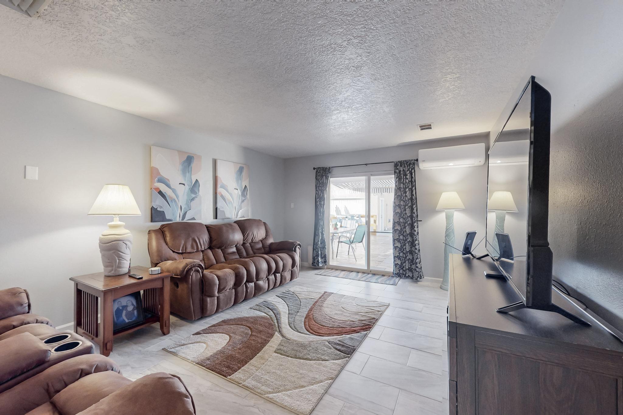 5417 EL ENCANTO Place NE