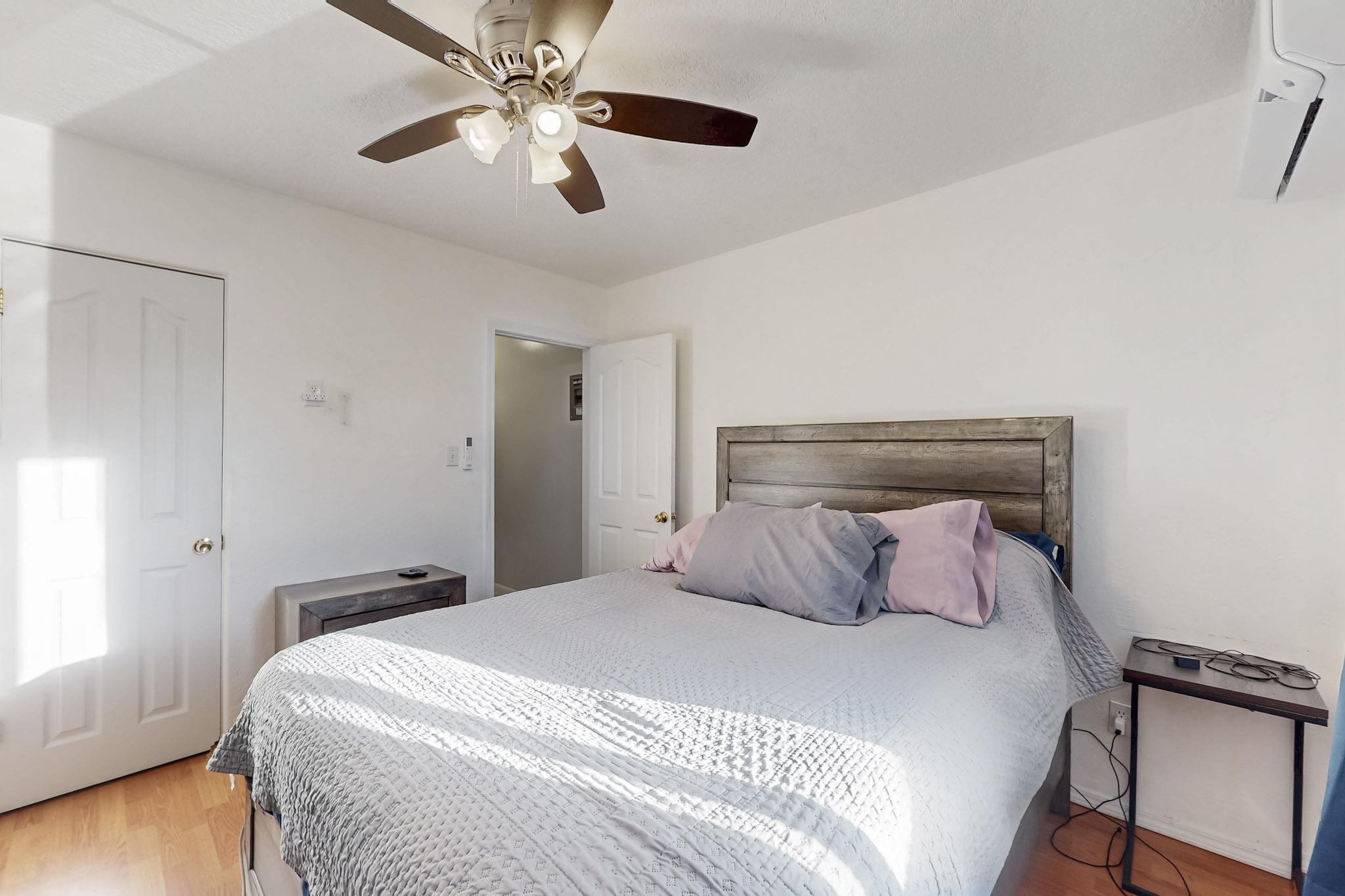 5417 EL ENCANTO Place NE