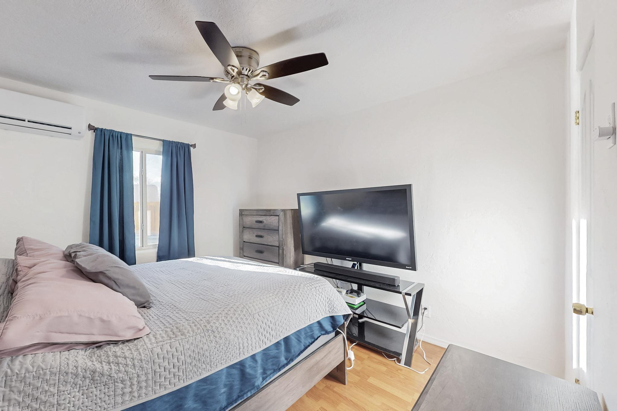 5417 EL ENCANTO Place NE