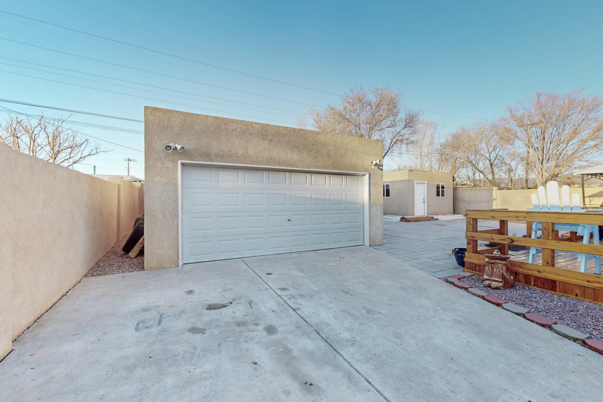 5417 EL ENCANTO Place NE