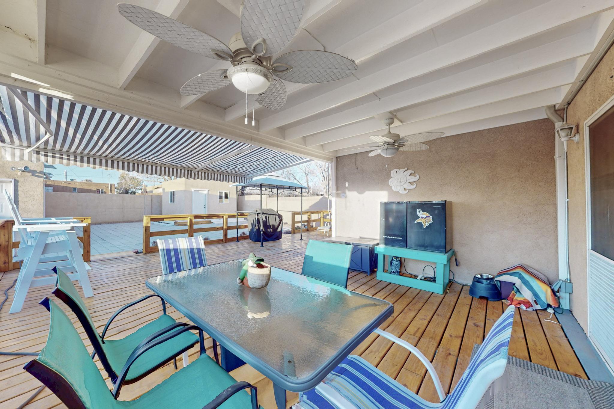 5417 EL ENCANTO Place NE