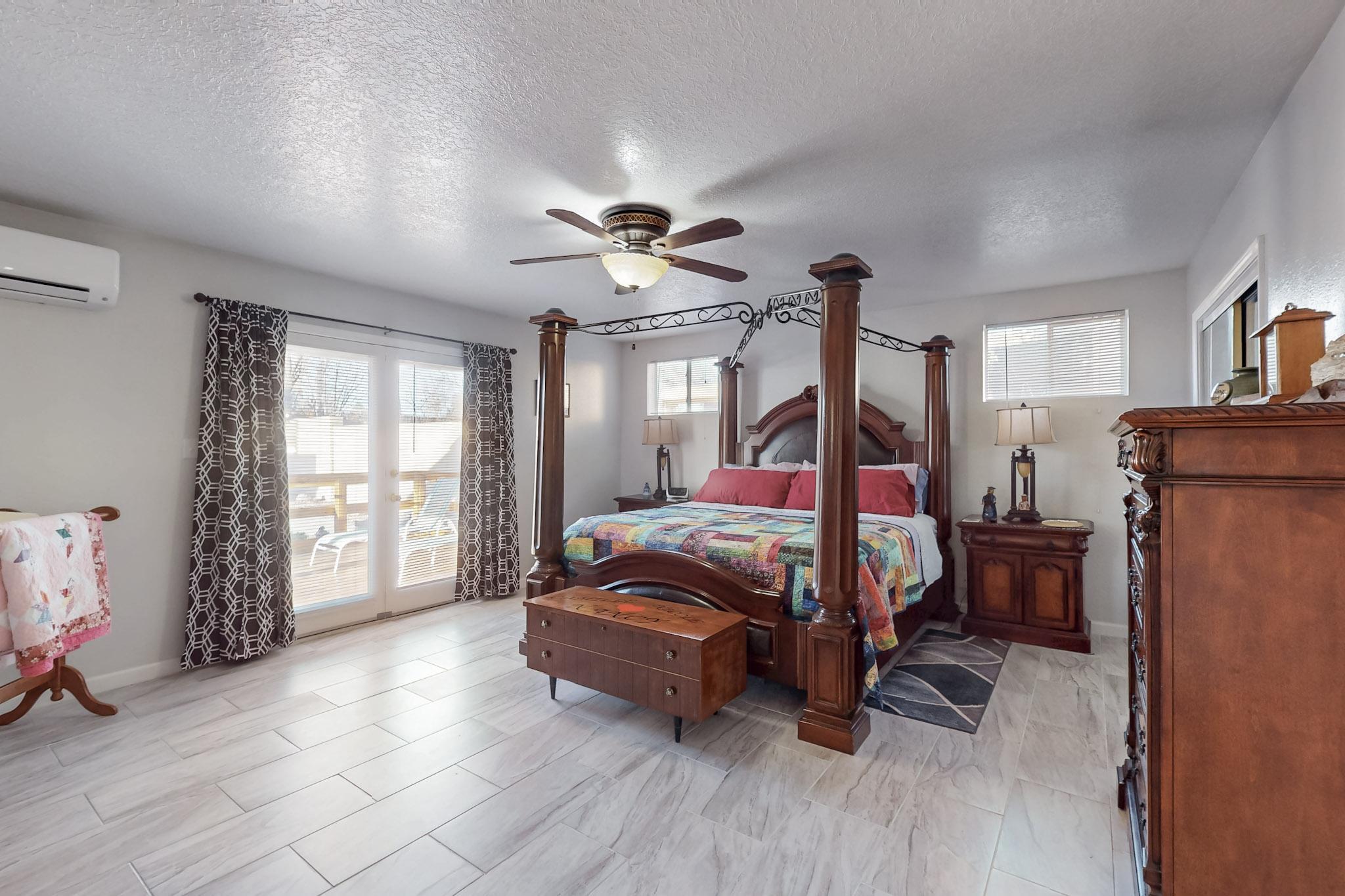 5417 EL ENCANTO Place NE