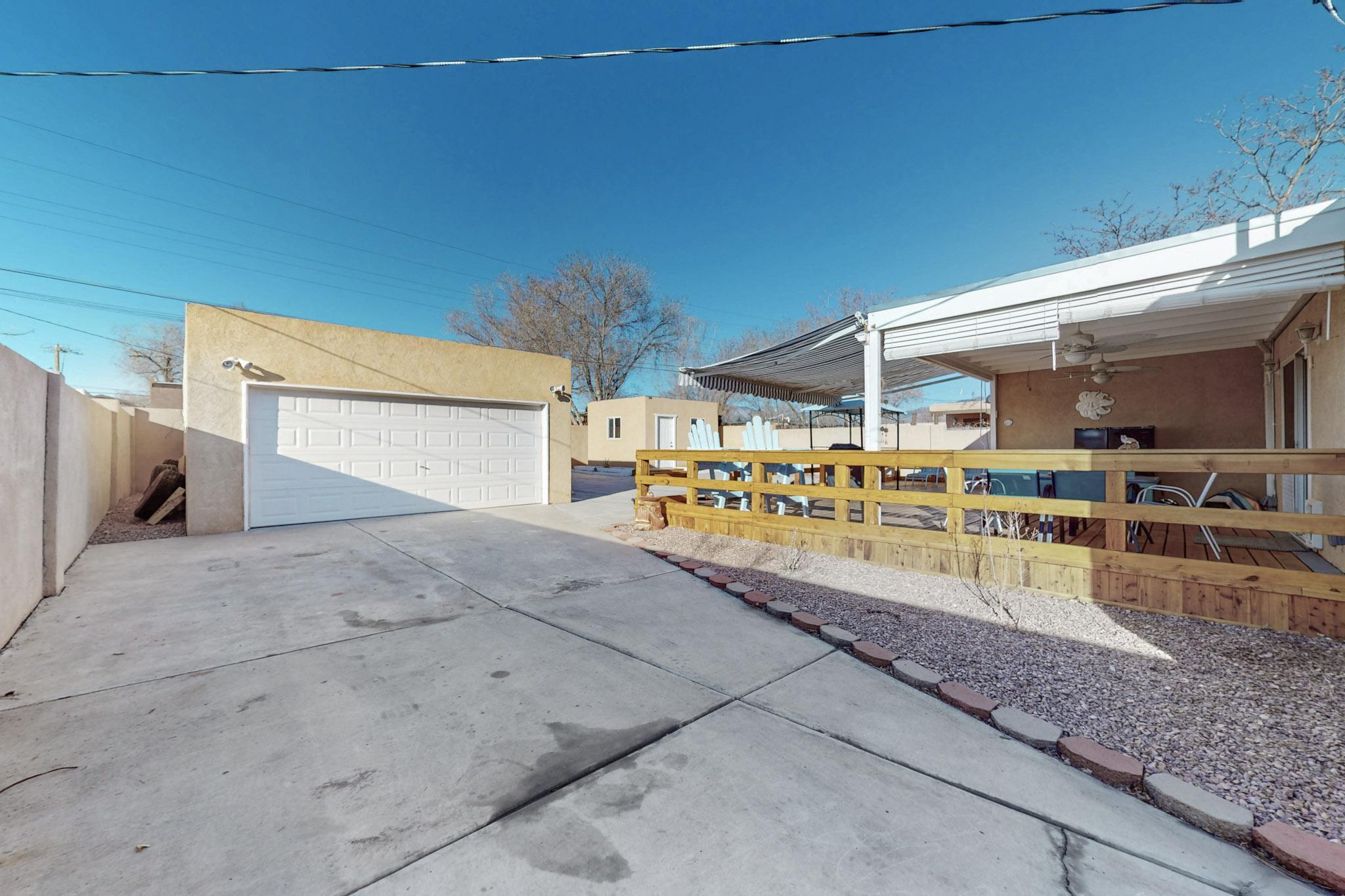 5417 EL ENCANTO Place NE