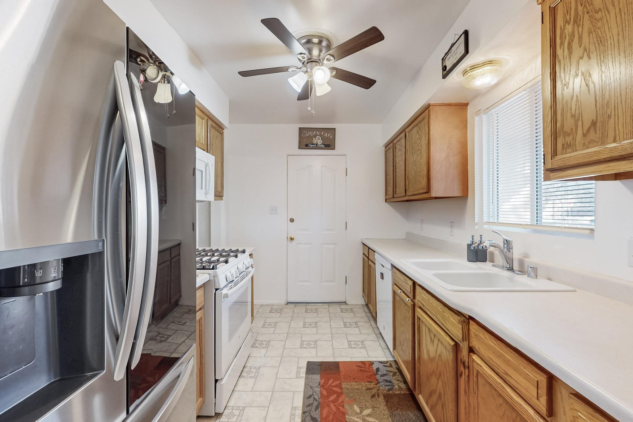 5417 EL ENCANTO Place NE